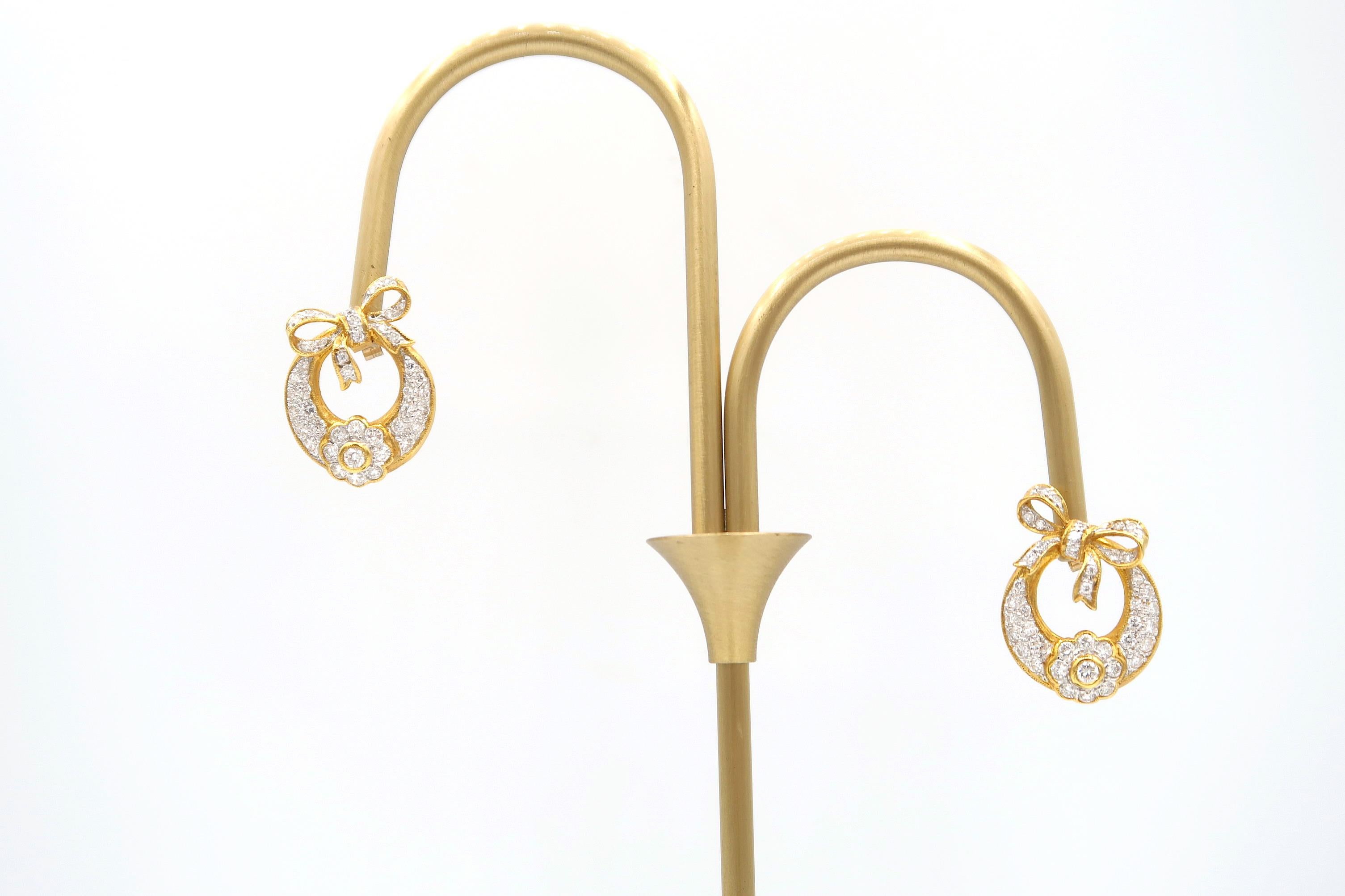 Brilliant Cut Diamond Flower Basket with Ribbon 18 Karat Yellow Gold Earrings For Sale