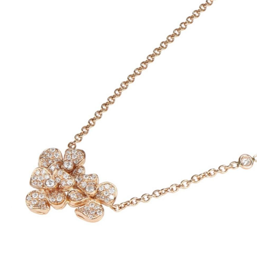 Diamond Flower Bouquet Pendant Necklace In New Condition For Sale In Valenza, IT