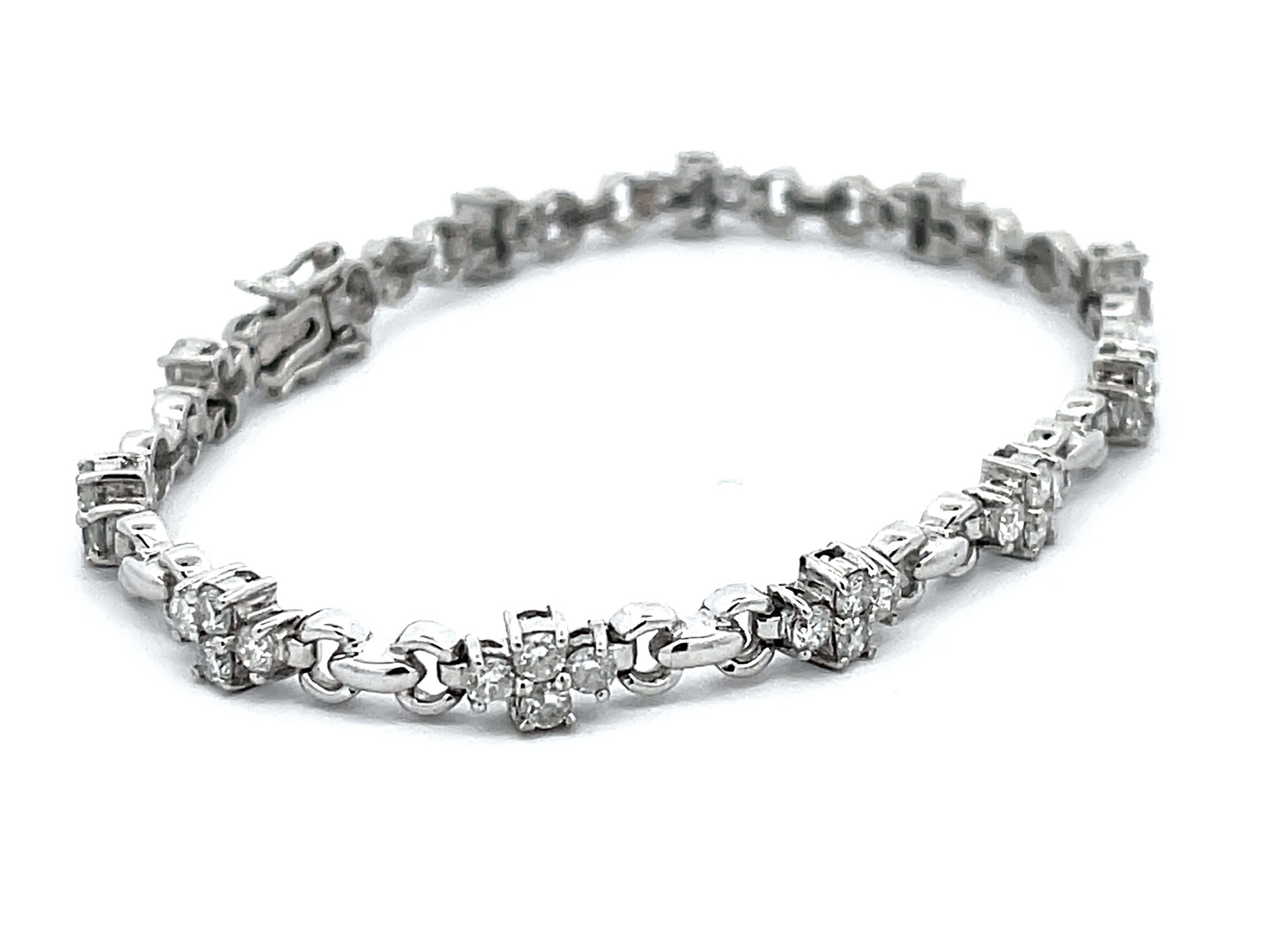 Brilliant Cut Diamond Flower Chain Link Bracelet in 14k White Gold For Sale