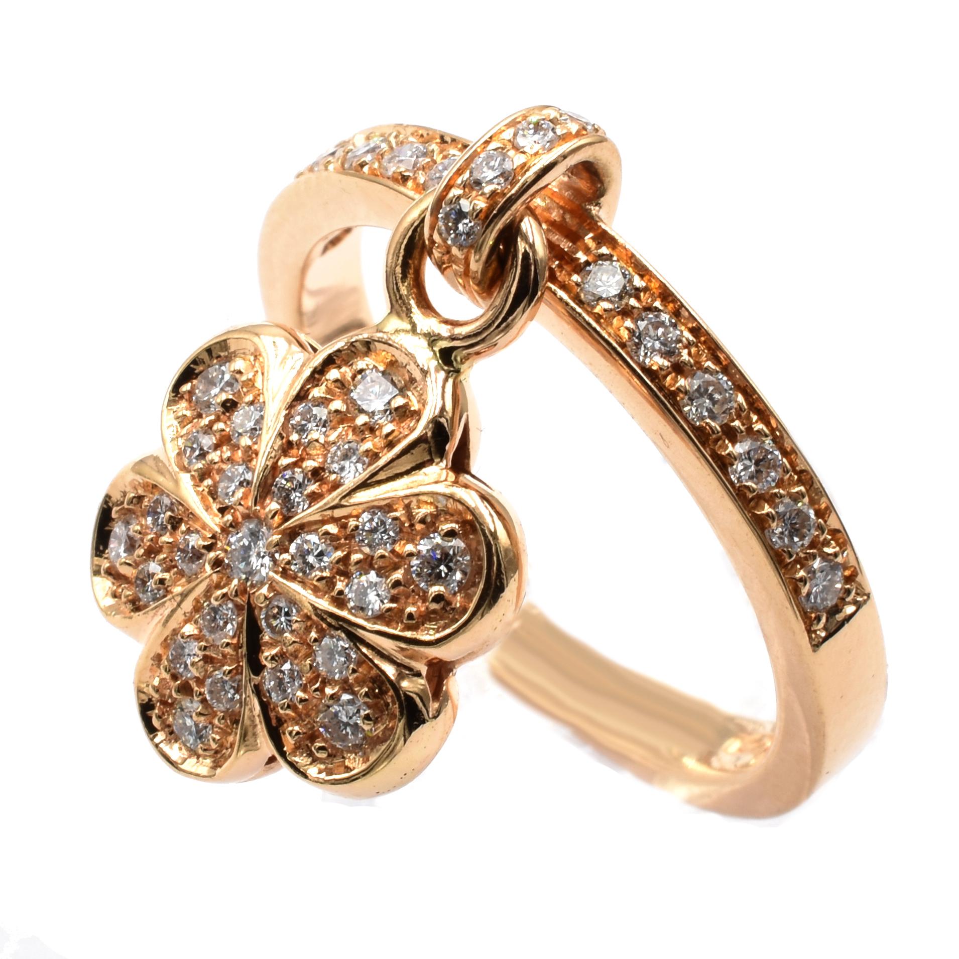 Contemporaneo Anello Charm con fiore di diamante in oro rosa di Gilberto Cassola Made in Italy in vendita