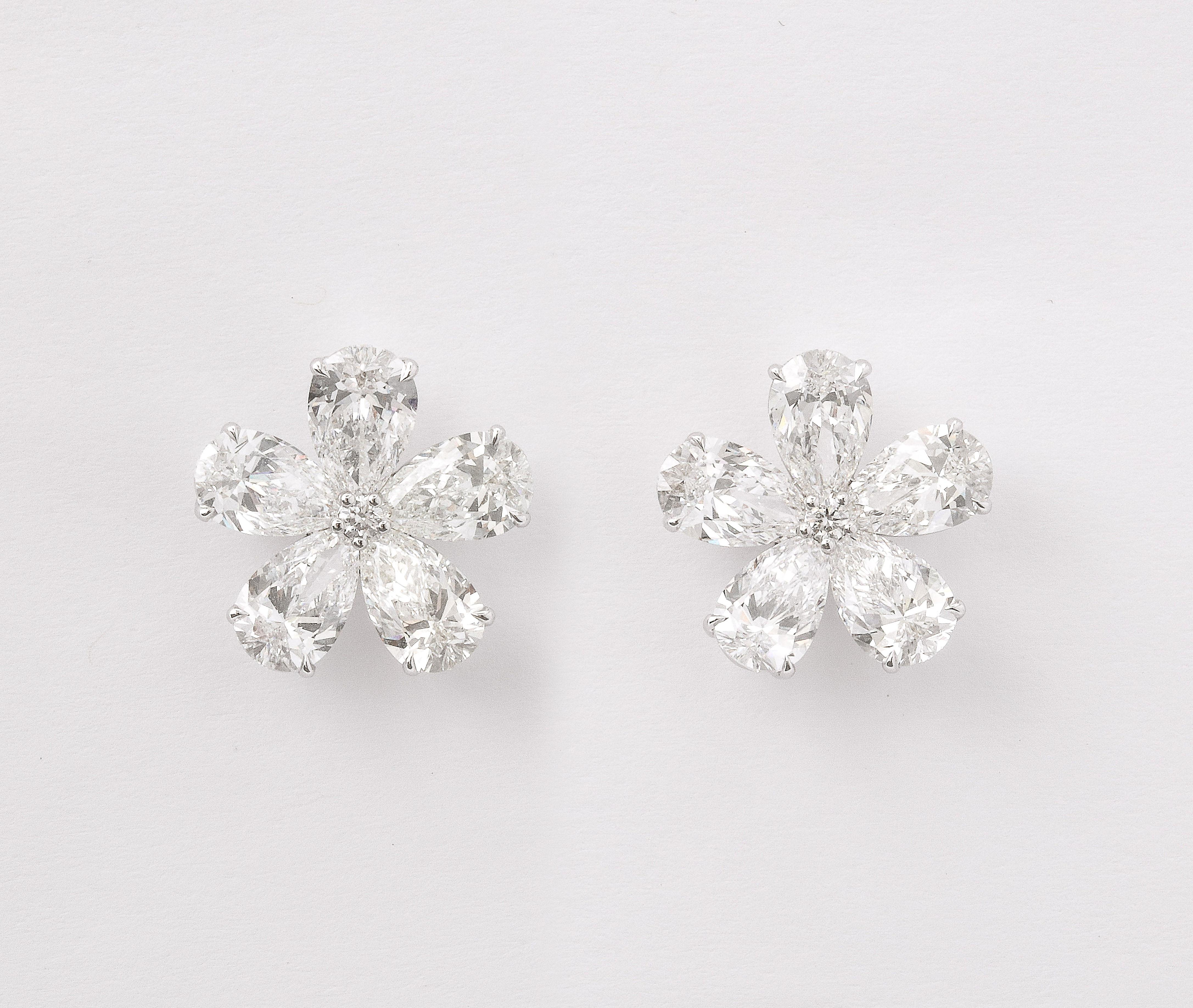 Diamond Flower Earrings  For Sale 1