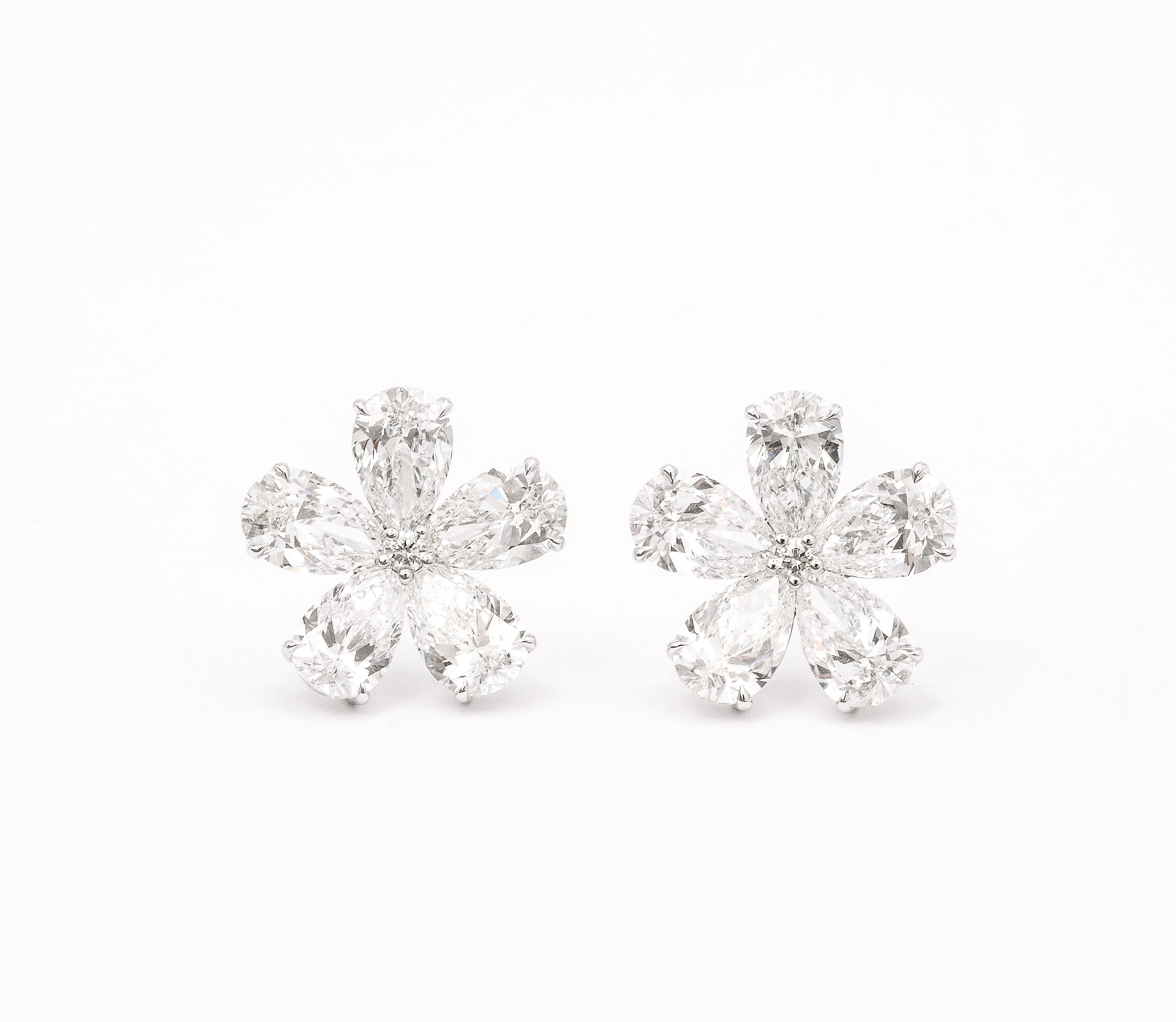 Diamond Flower Earrings  For Sale 3
