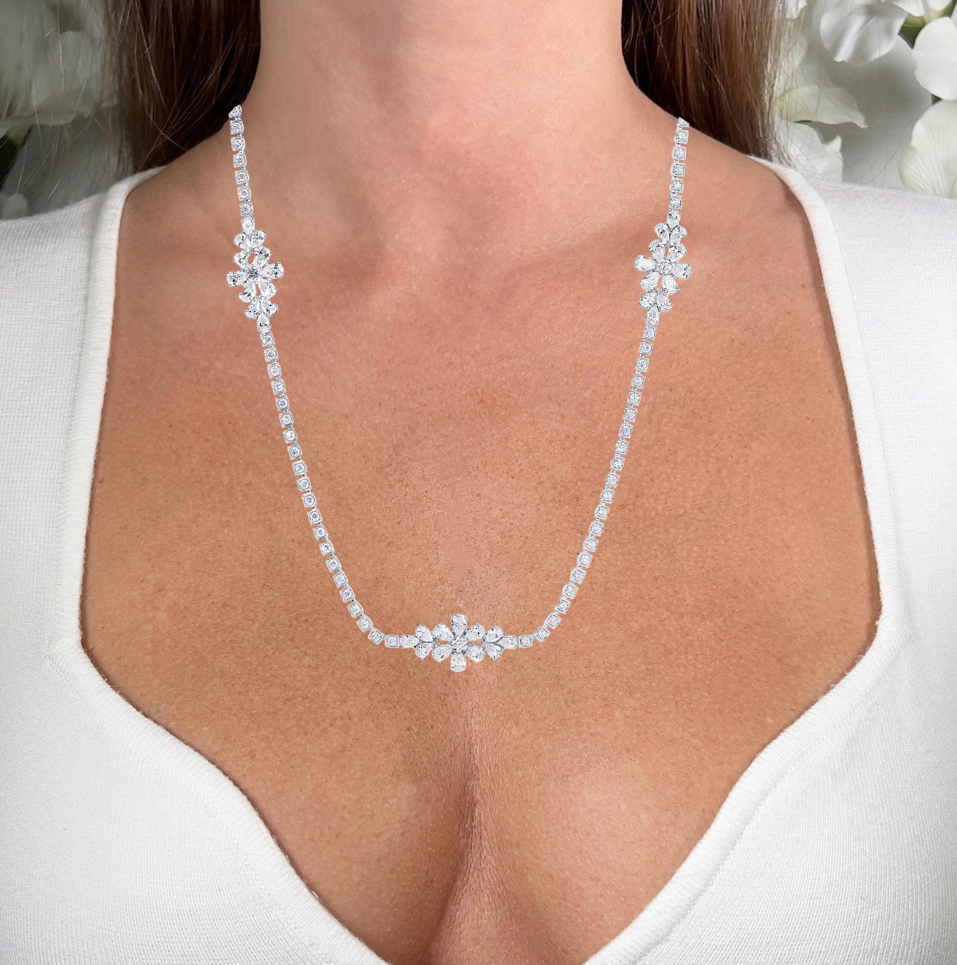 It comes with the Gemological Appraisal by GIA GG/AJP
All Gemstones are Natural
191 Diamonds = 9.10 Carats
Metal: 18K White Gold
Necklace Length: 18 Inches