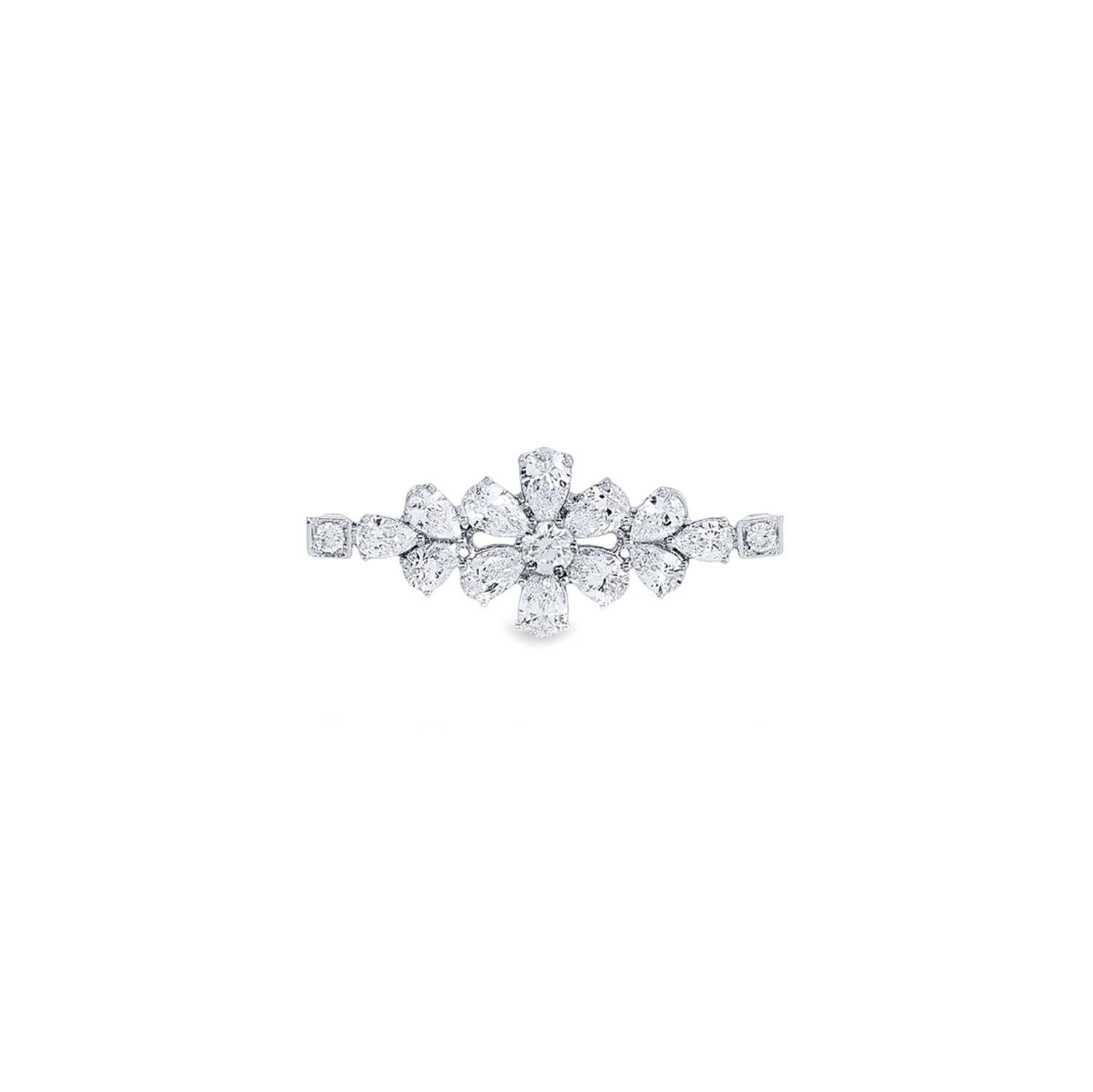 Mixed Cut Diamond Flower Necklace 9.1 Carats Pear and Round Cut 18K White Gold For Sale