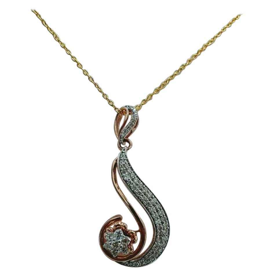 Collar Colgante Flor de Diamantes en Oro Macizo de 14k en venta
