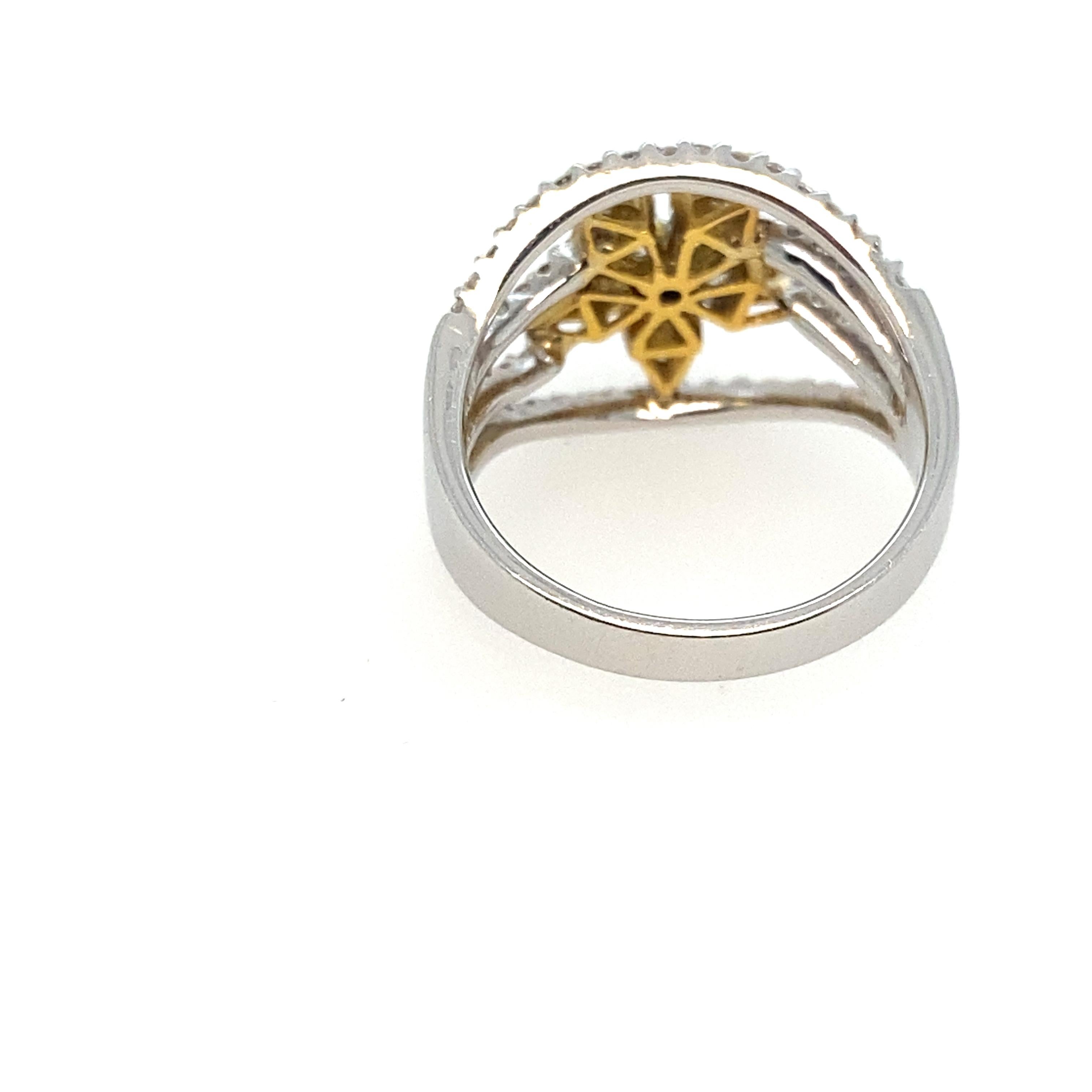 Modern Diamond Flower Ring 18 Karat Gold Fashion Ring For Sale