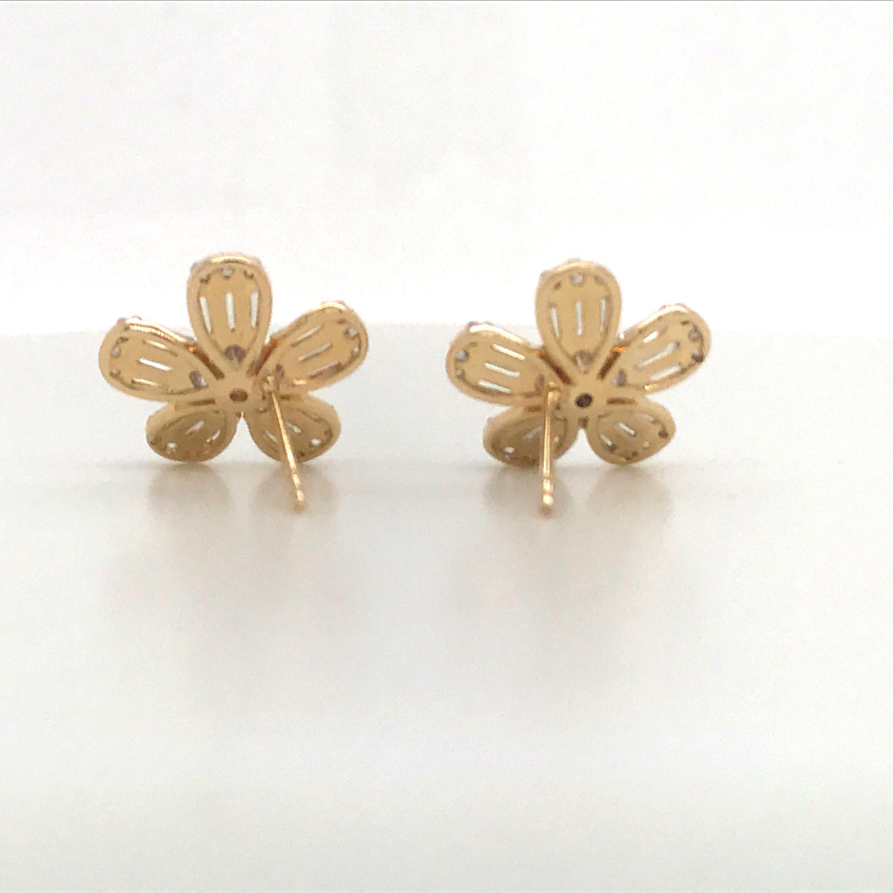 Women's Diamond Flower Stud Earrings 1.67 Carat 14 Karat Rose Gold