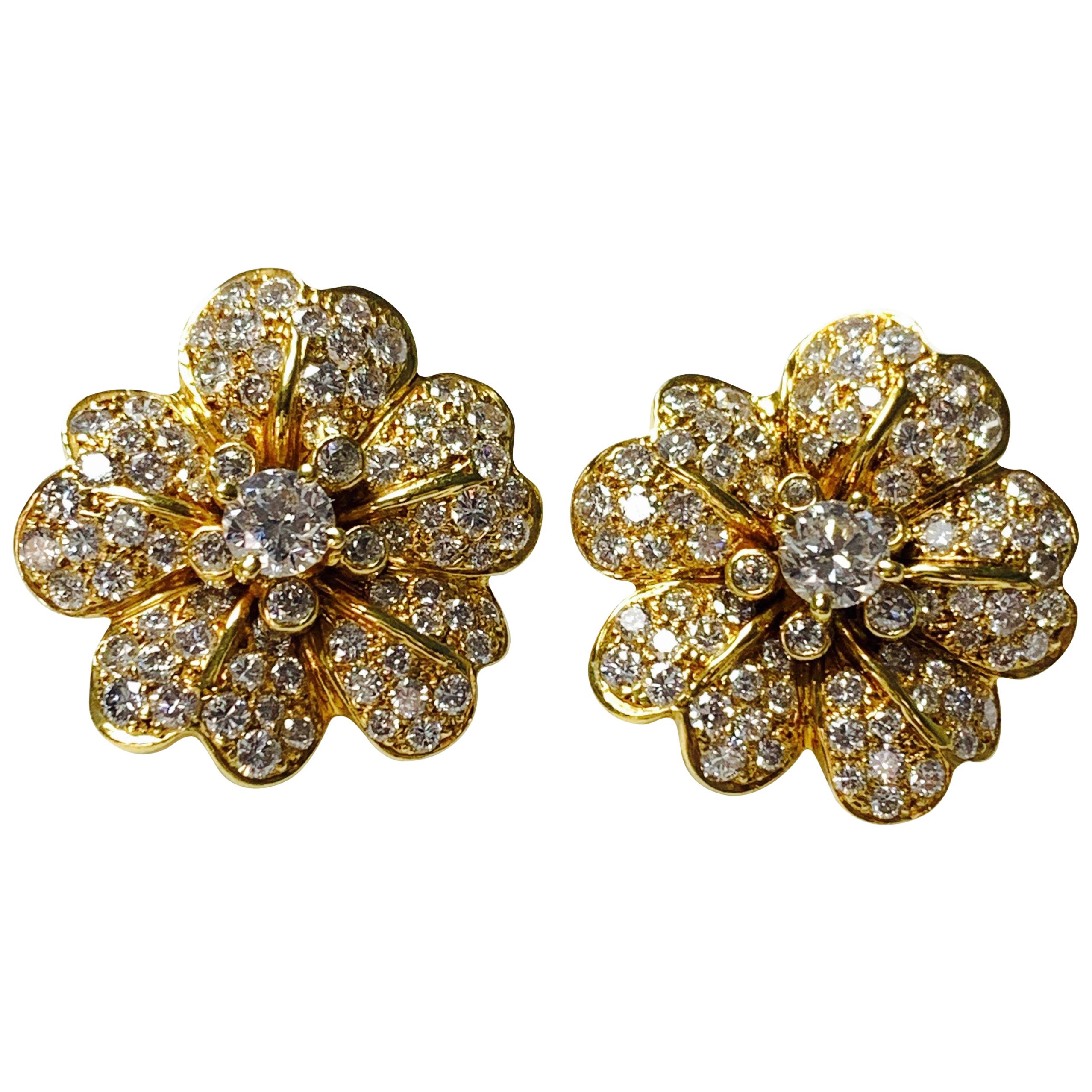 Diamond Flower Stud Earrings in 18 Karat Yellow Gold For Sale
