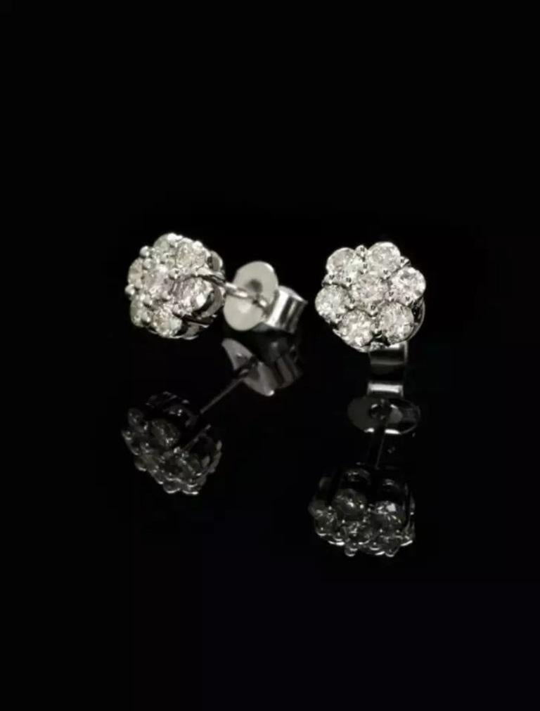 Round Cut Diamond Flower Studs Cluster Earring in 14K Gold For Sale