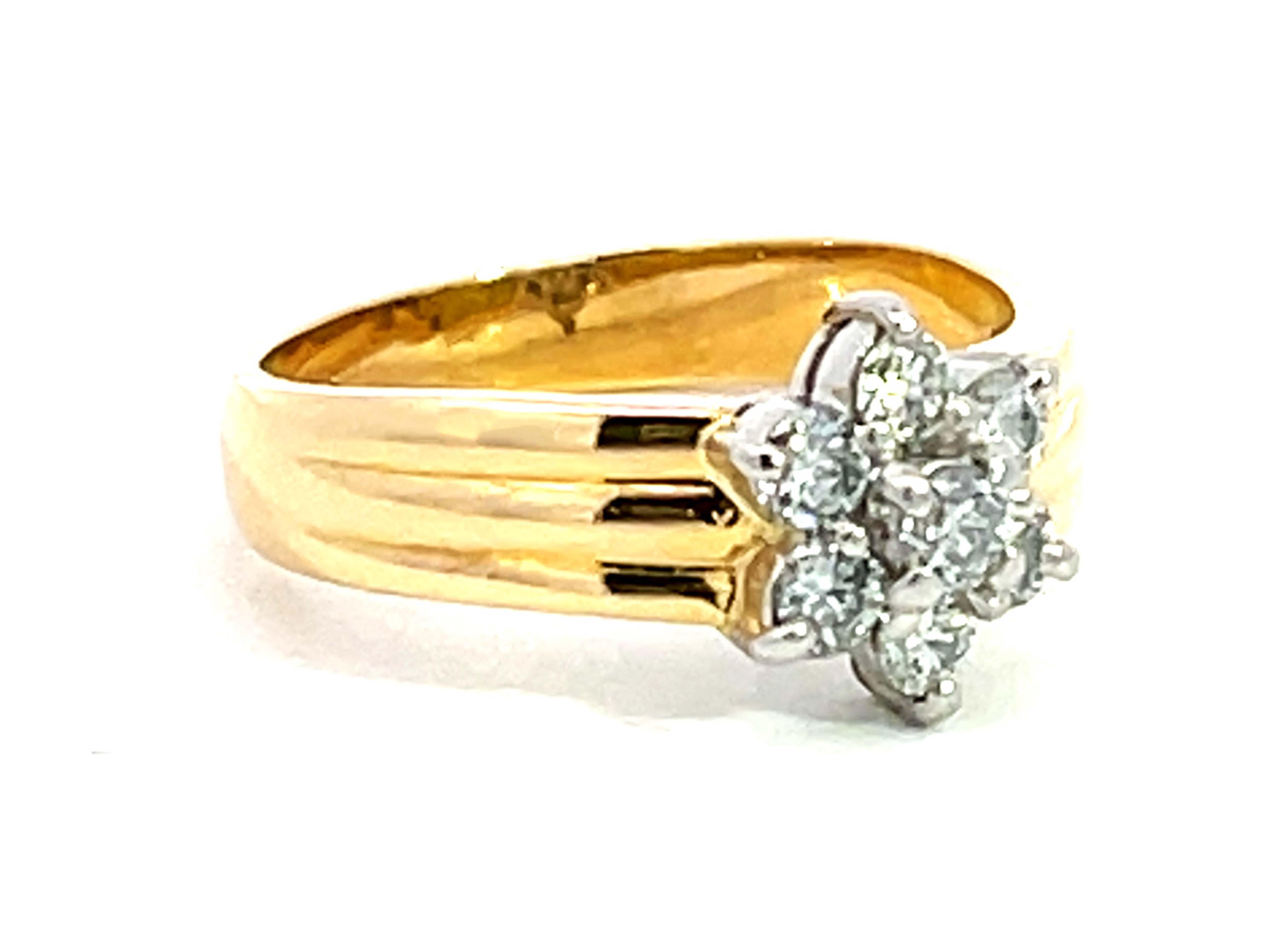 Brilliant Cut Diamond Flower Two Toned Ring in 18K Yellow Gold and Platinum For Sale