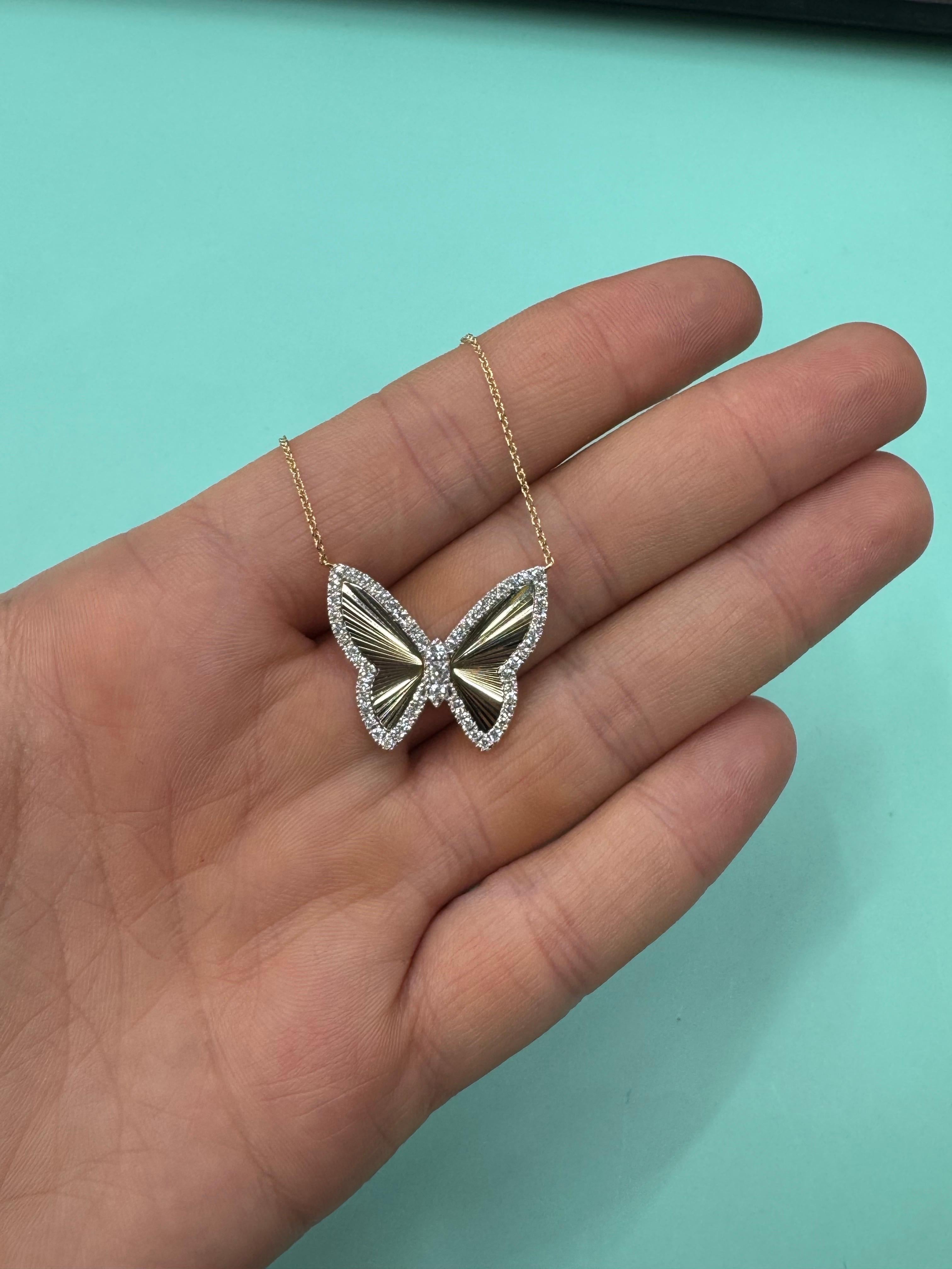 Women's Diamond Fluted Butterfly Pendant Necklace 0.56 Carats 14 Karat Yellow Gold For Sale