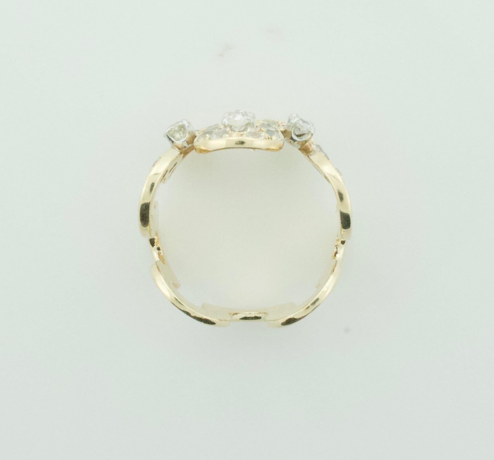 Diamond Free Form Diamond Ring Circa 1960's in Yellow Gold For Sale 1