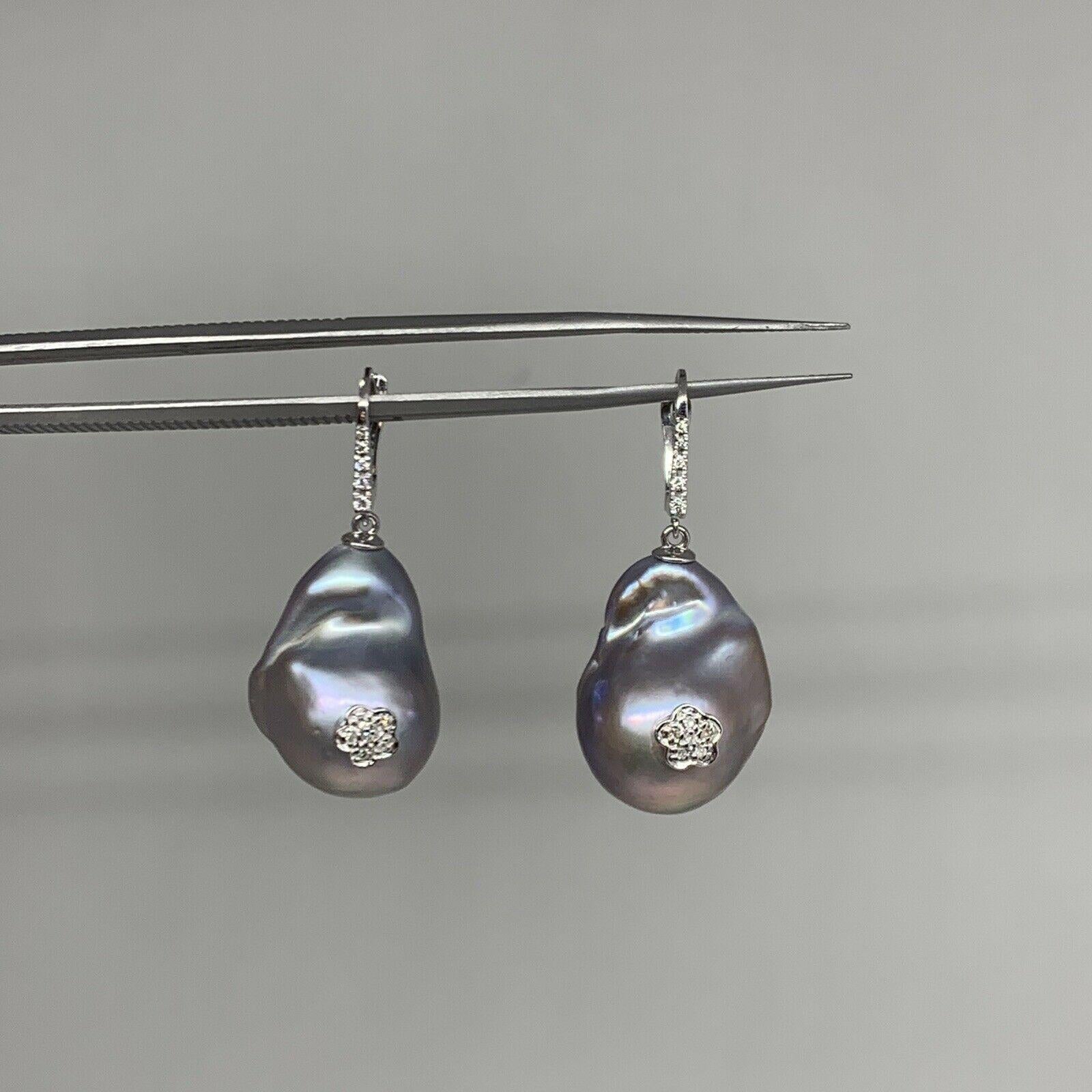 Women's Diamond Freshwater Pearl Earrings 14 Karat Gold Grey 23.2 Mm Certified For Sale