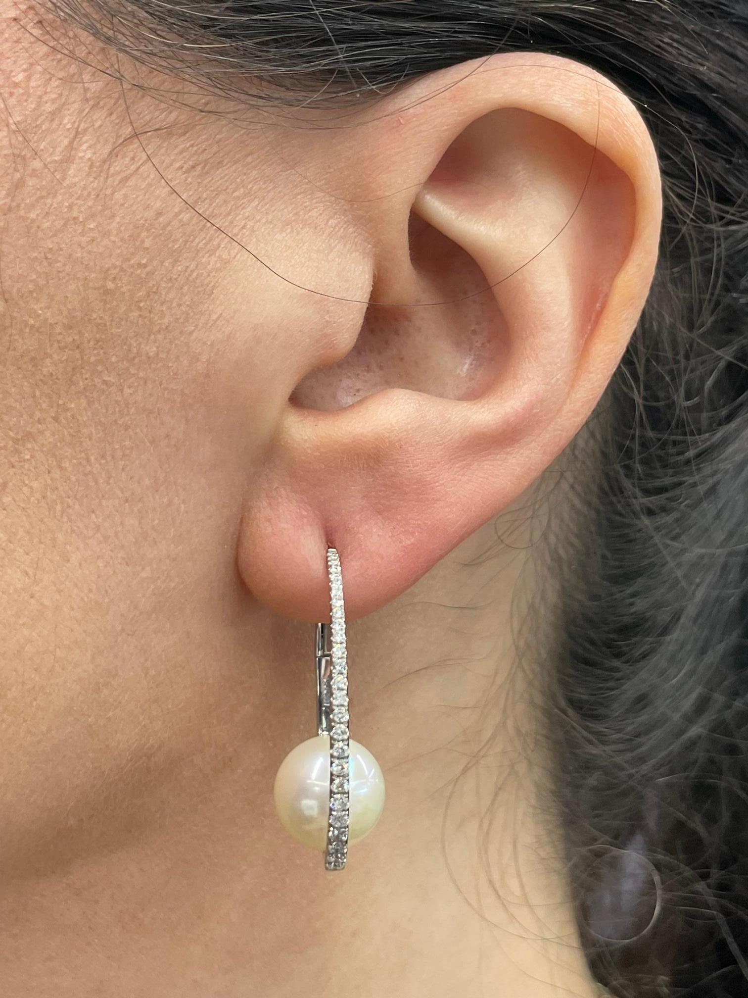 Diamond Freshwater Pearl Hoop Earrings 0.50 Carats 18 Karat White Gold 10-11 MM In New Condition For Sale In New York, NY