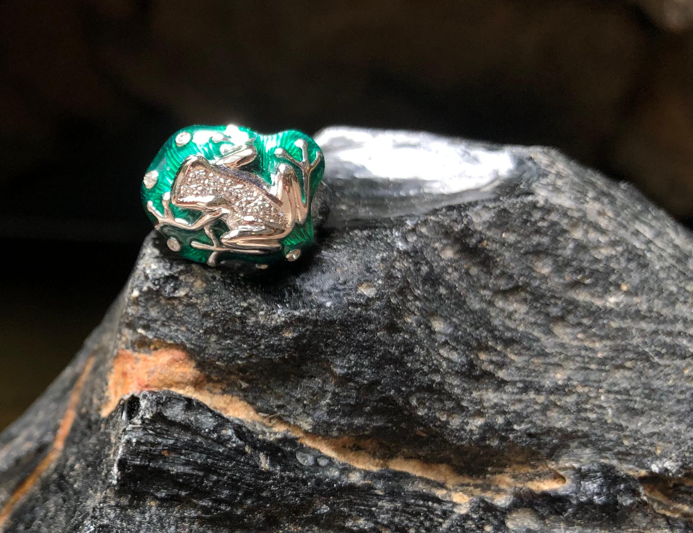 Diamond Frog Ring Set in 18 Karat White Gold Settings For Sale 2