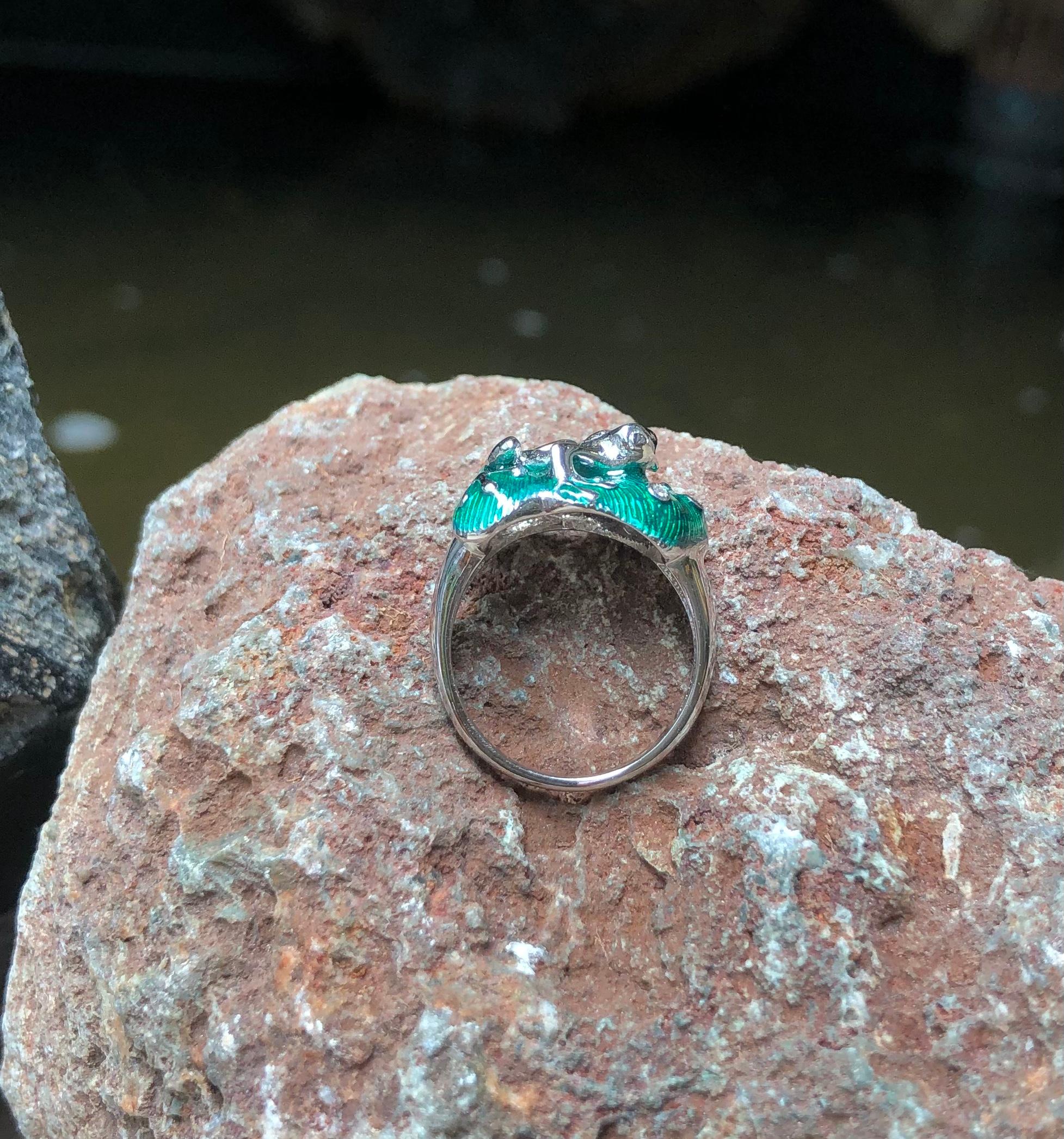 Diamond Frog Ring Set in 18 Karat White Gold Settings For Sale 3