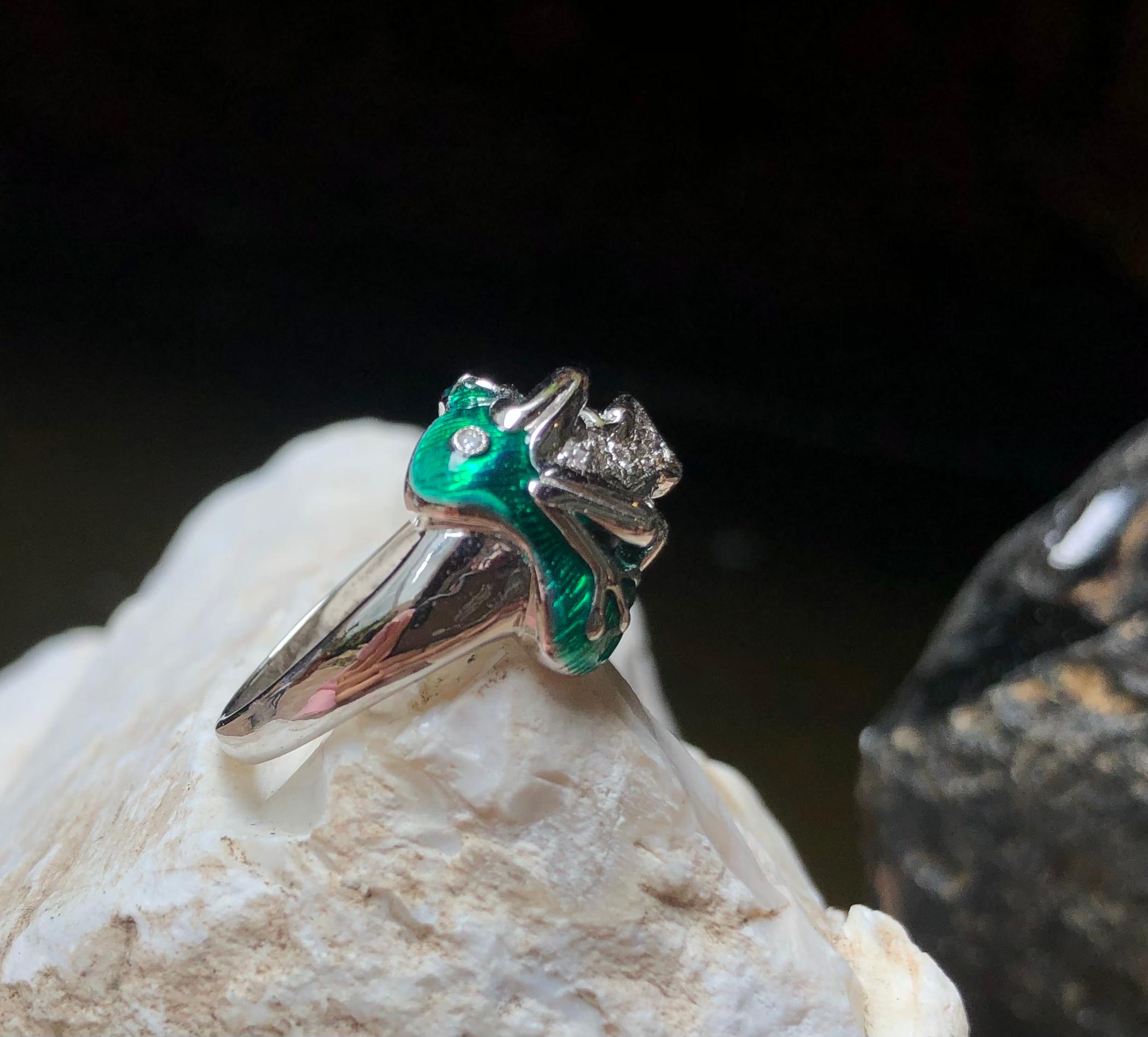 Diamond Frog Ring Set in 18 Karat White Gold Settings For Sale 5