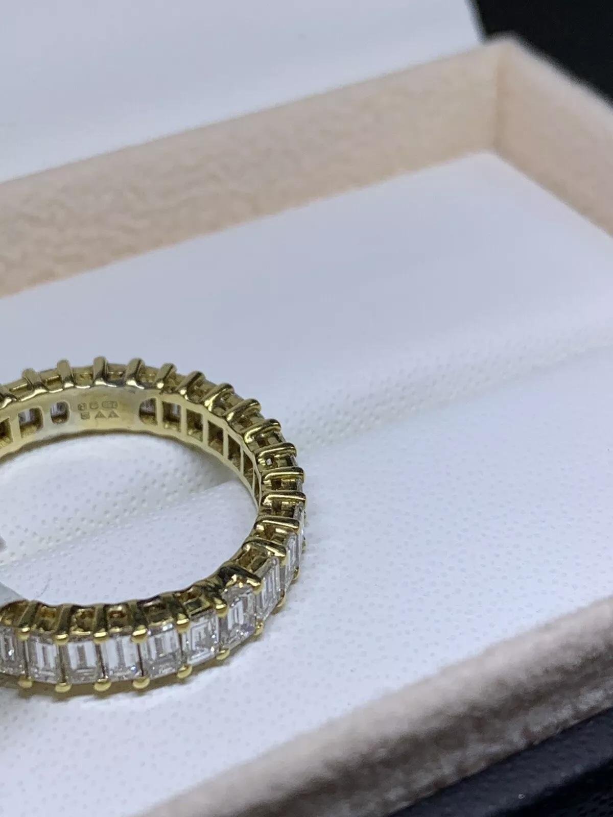 da uomo o donna Anello di diamanti a eternità completa in oro giallo 18 carati. in vendita