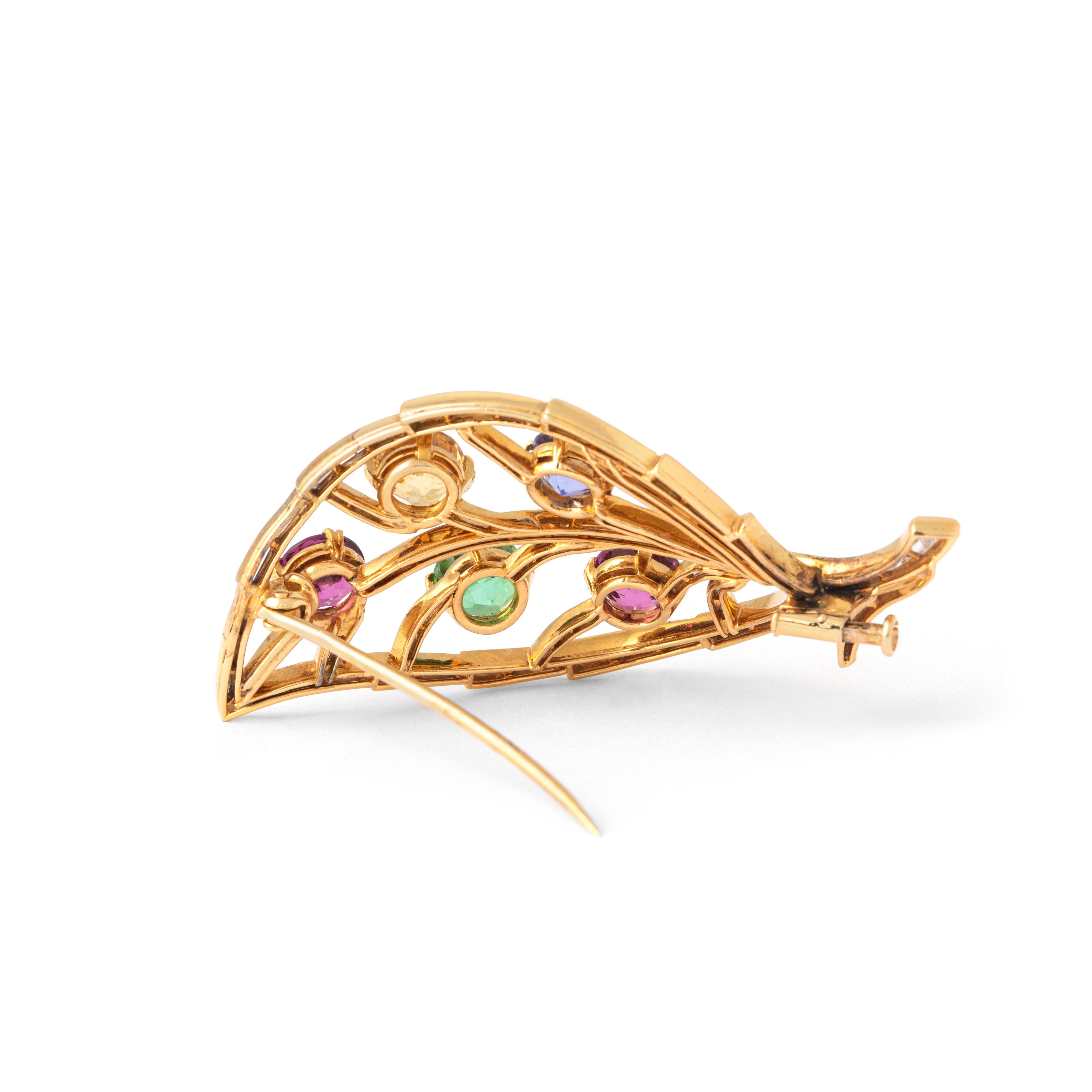 Women's or Men's Diamond Gems Gold Leaf Brooch For Sale