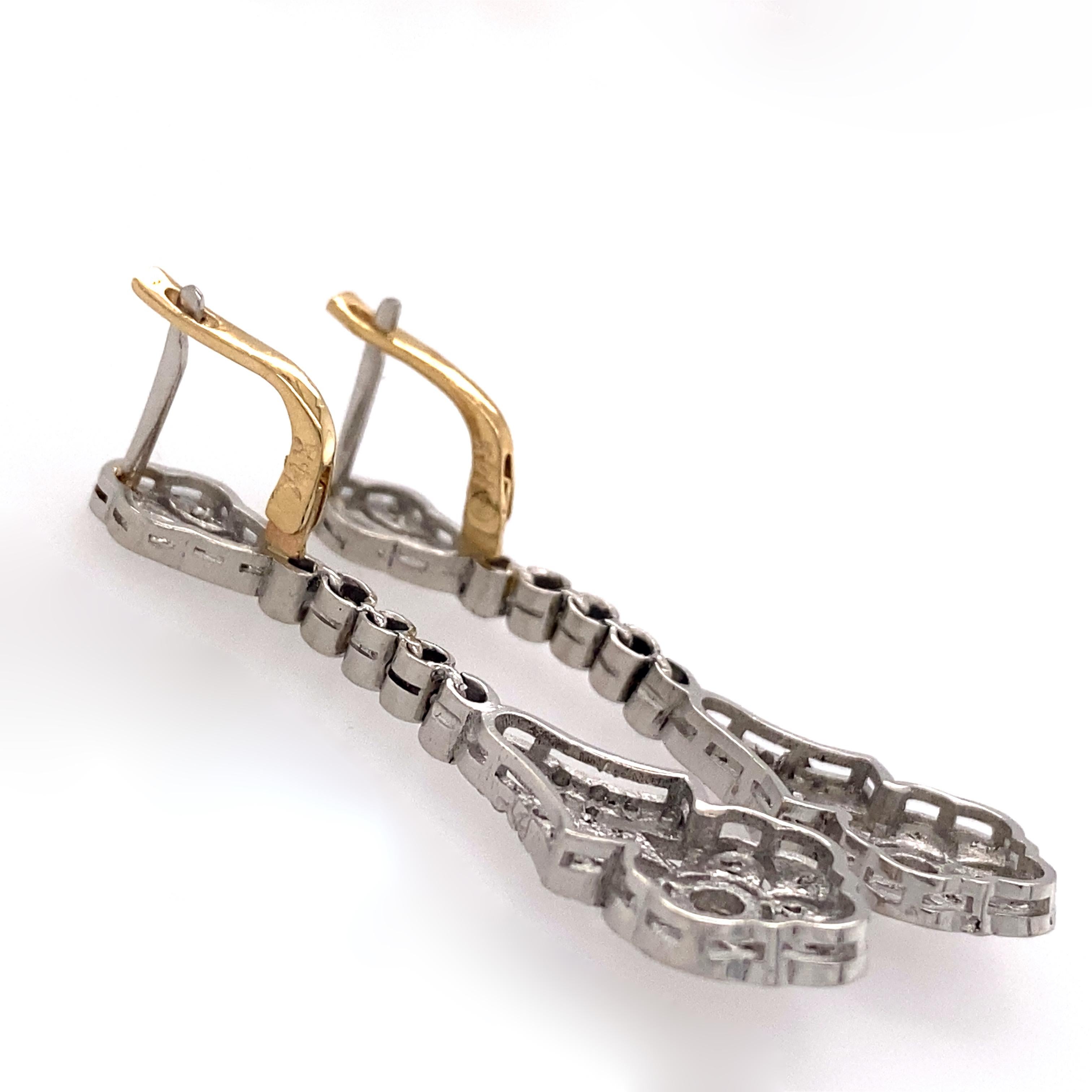 1 Karat Diamant-Mini-Kronleuchter-Ohrringe „Generation Gap“ aus Platin und Gold im Zustand „Gut“ im Angebot in Sherman Oaks, CA