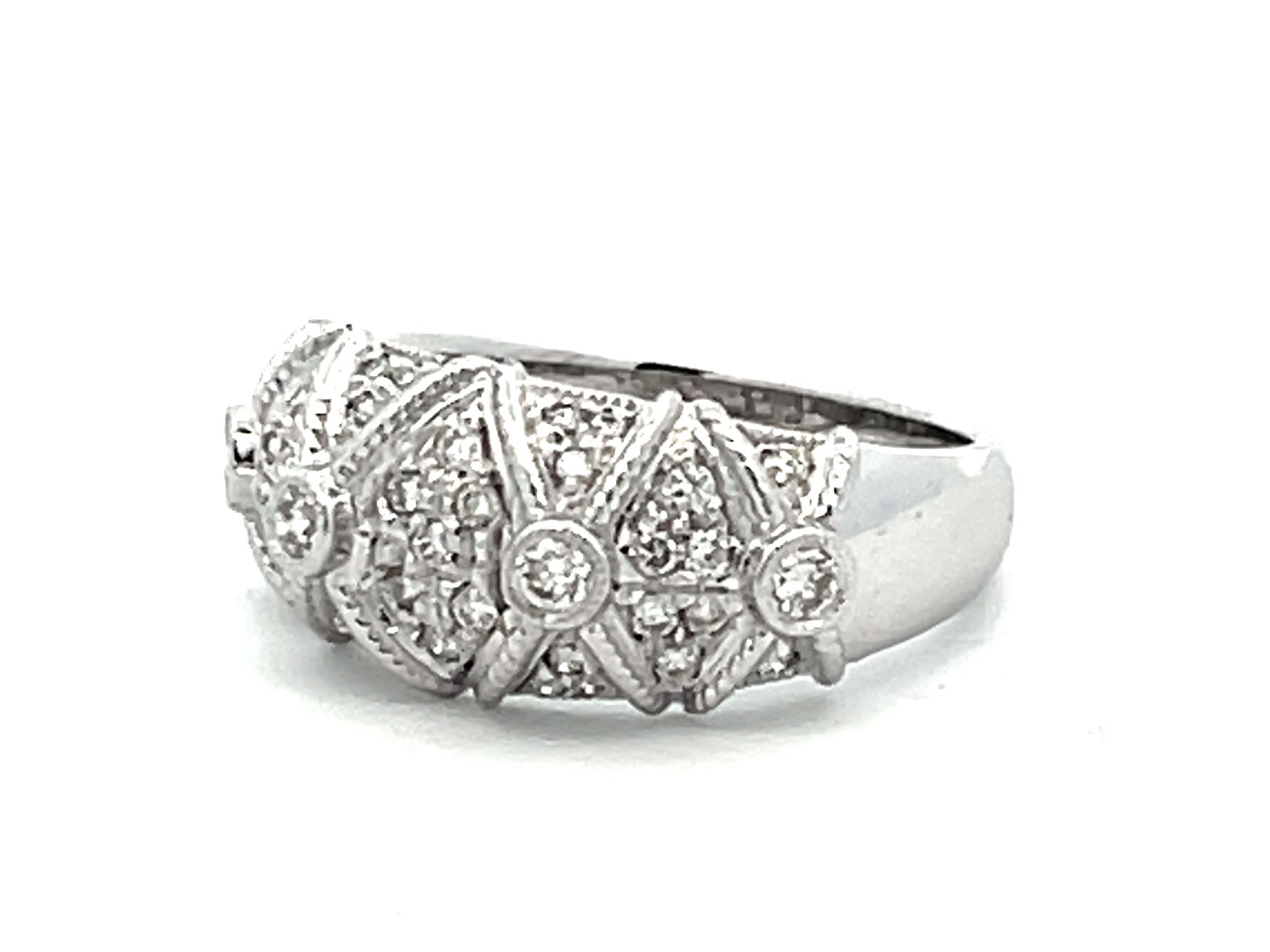 Diamond Geometric Dome Ring in 14k White Gold In Excellent Condition For Sale In Honolulu, HI