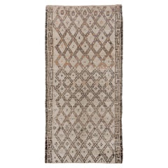 Diamond Geometric Village Rug in a Soft Faded Fog