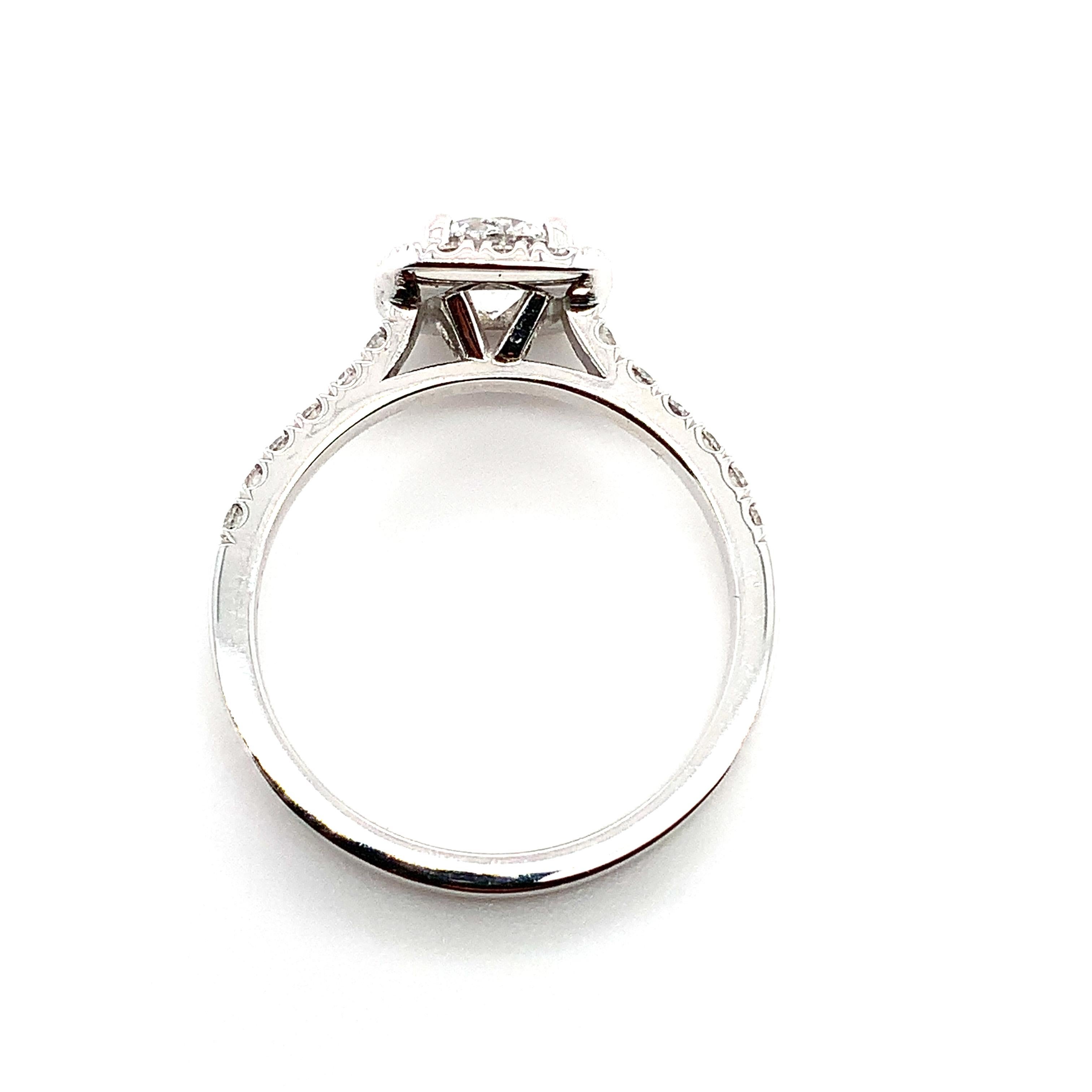 Diamond GIA certified halo engagement ring platinum For Sale 1