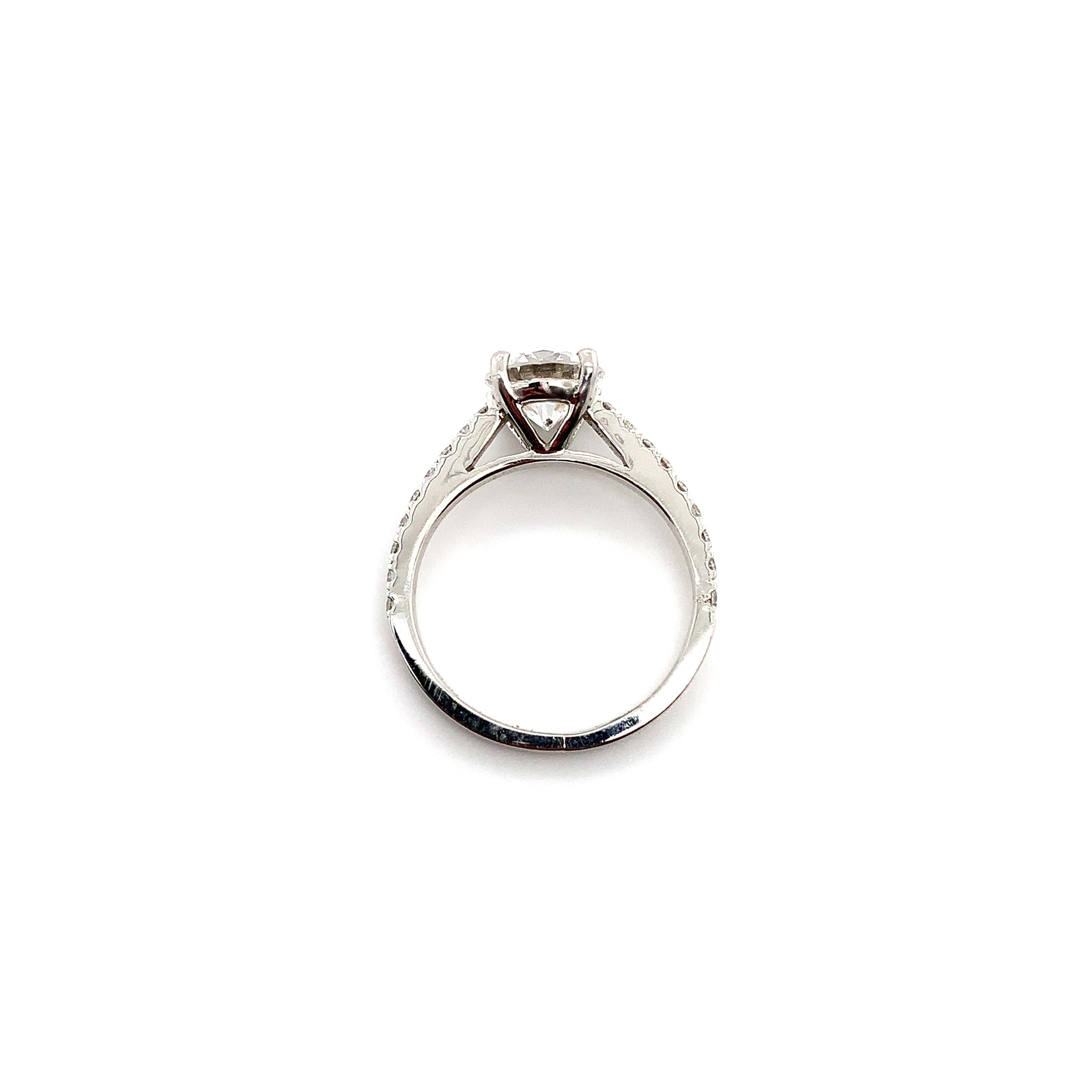 Diamond GIA solitaire engagement ring platinum For Sale 4