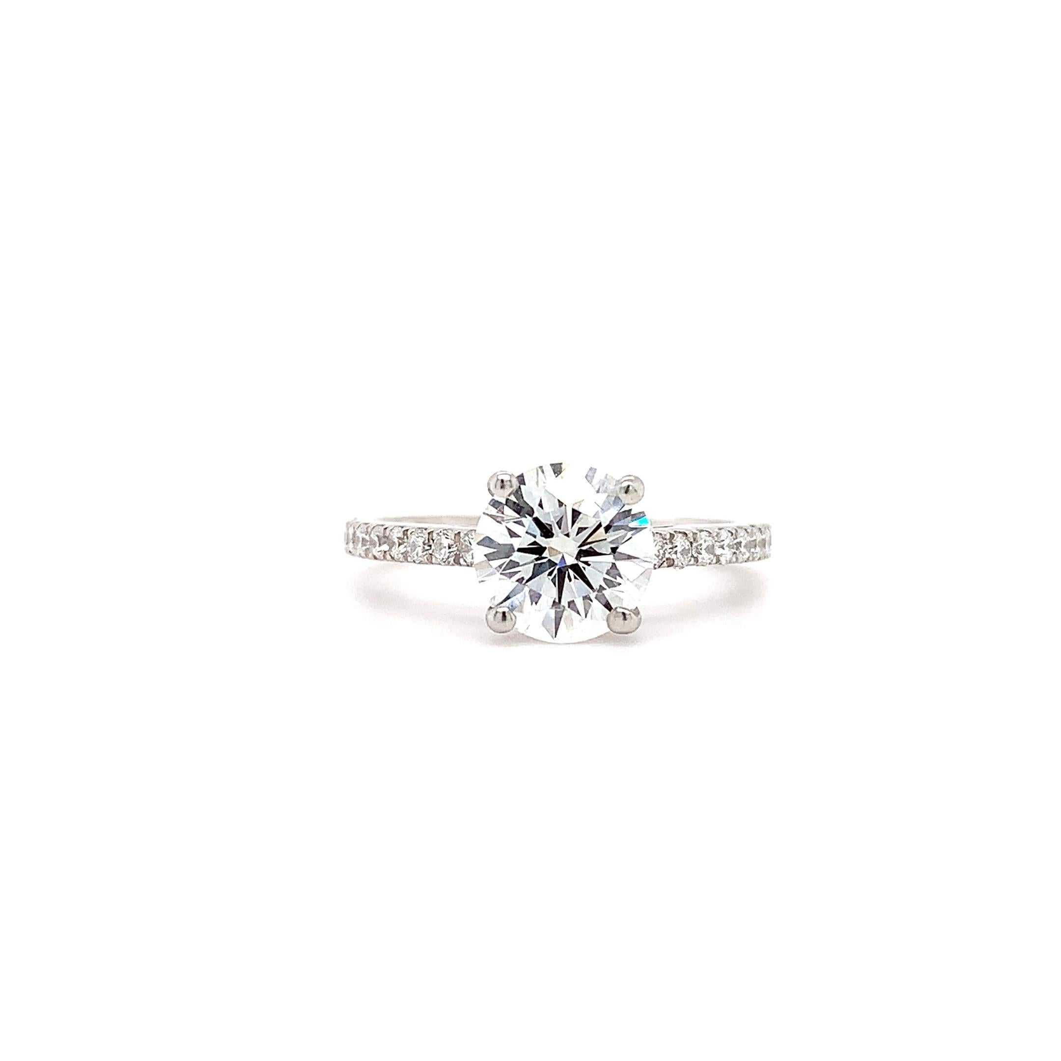 Diamond GIA solitaire engagement ring platinum In New Condition For Sale In London, GB
