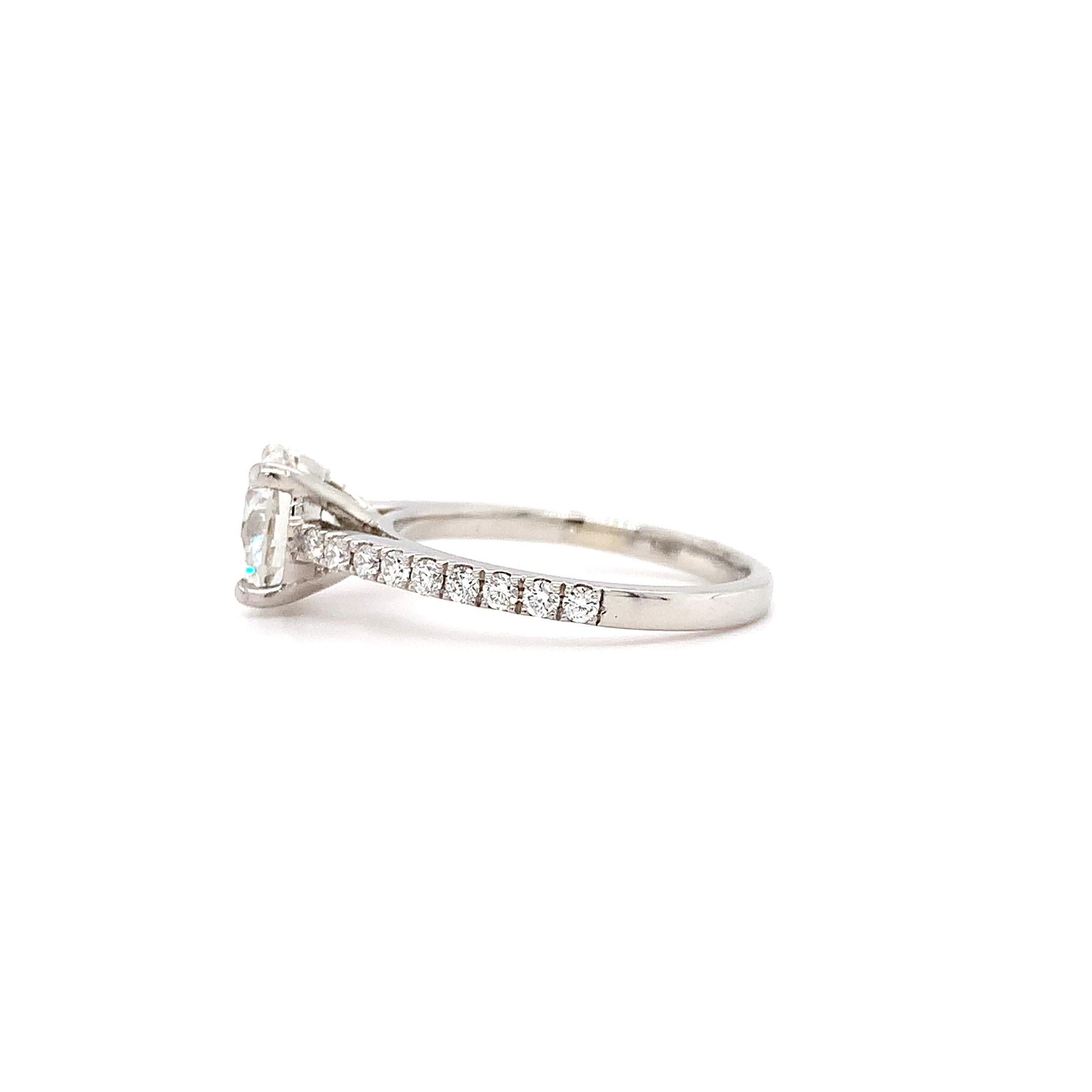 Women's Diamond GIA solitaire engagement ring platinum For Sale