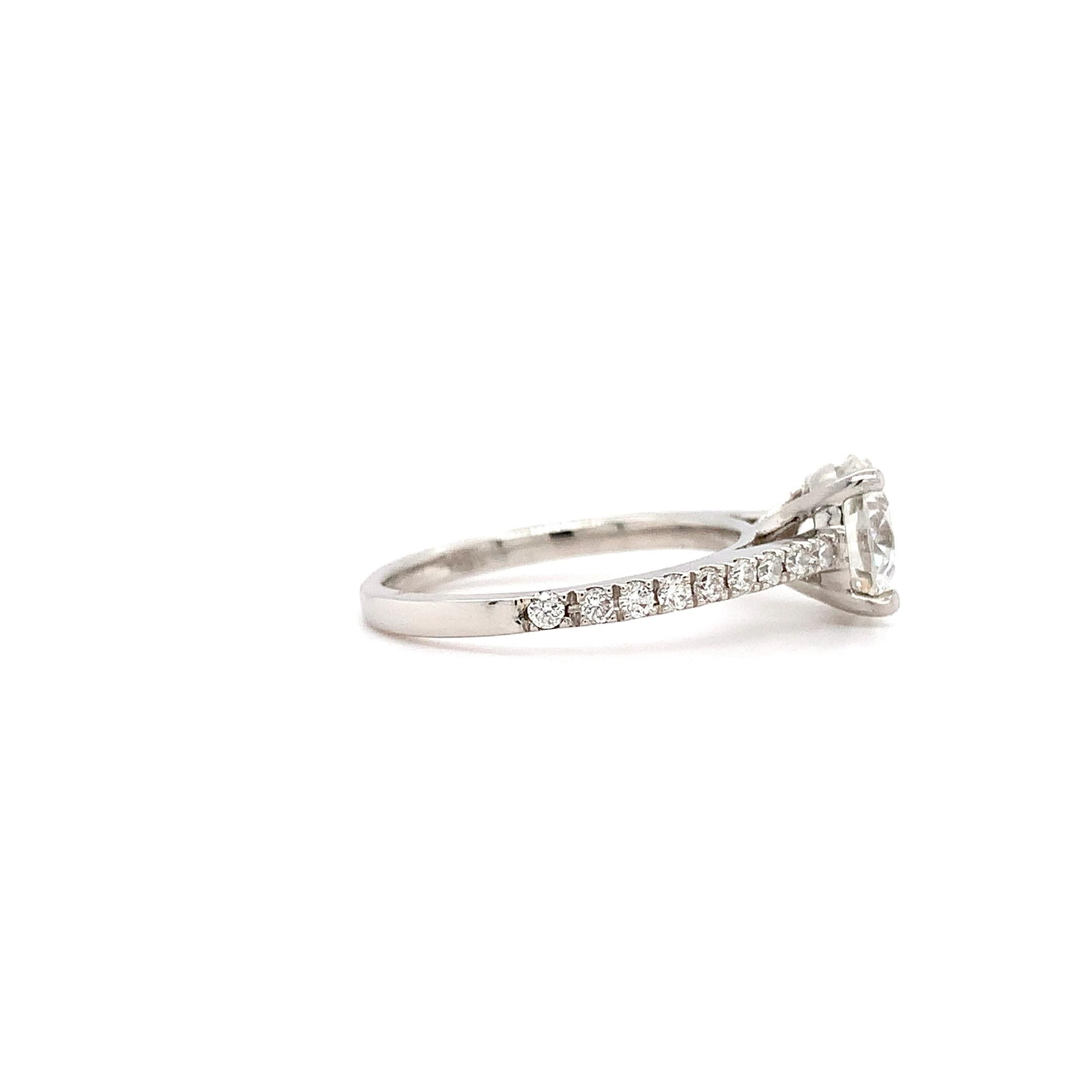 Diamond GIA solitaire engagement ring platinum For Sale 2