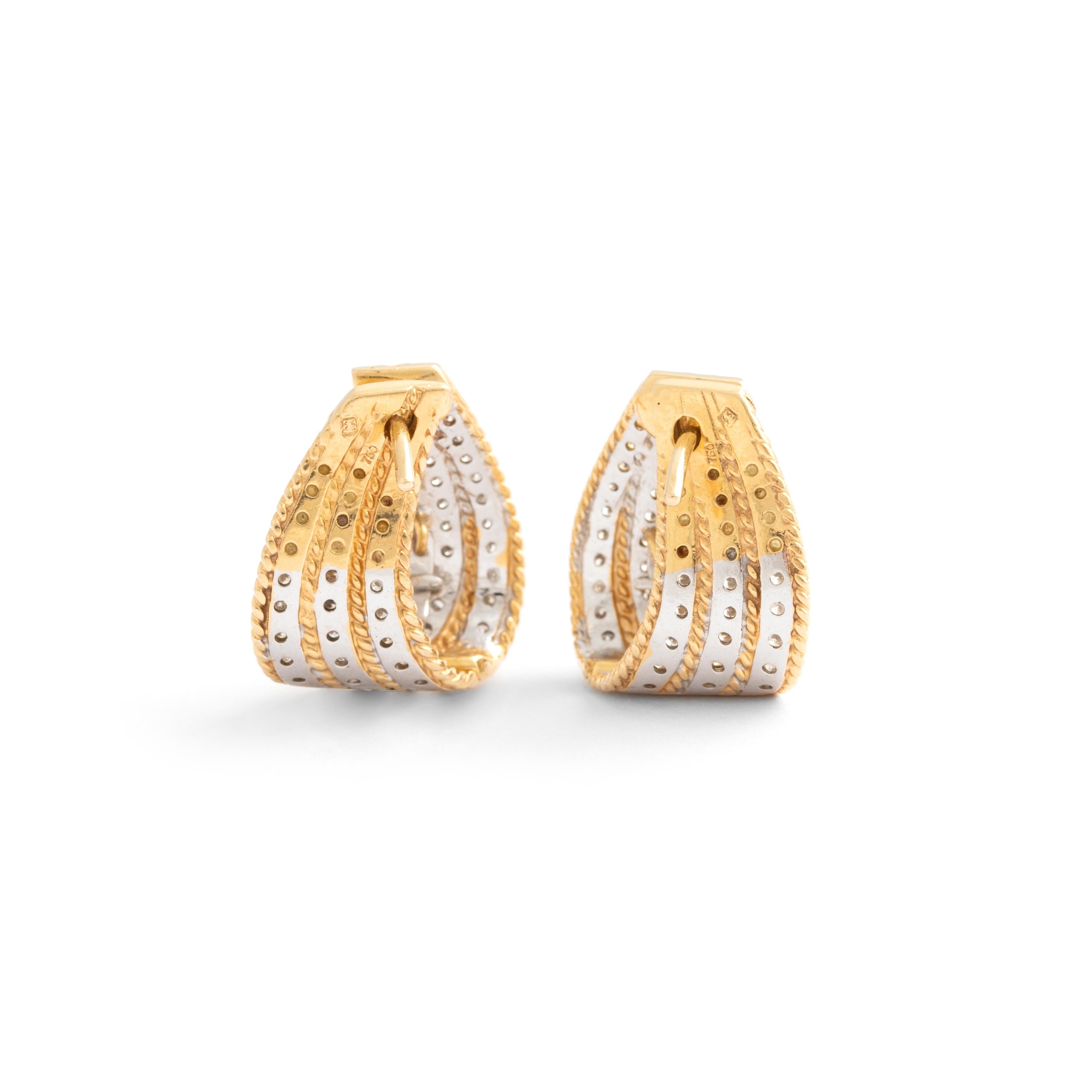 Round Cut Diamond Gold 18k Earclips For Sale