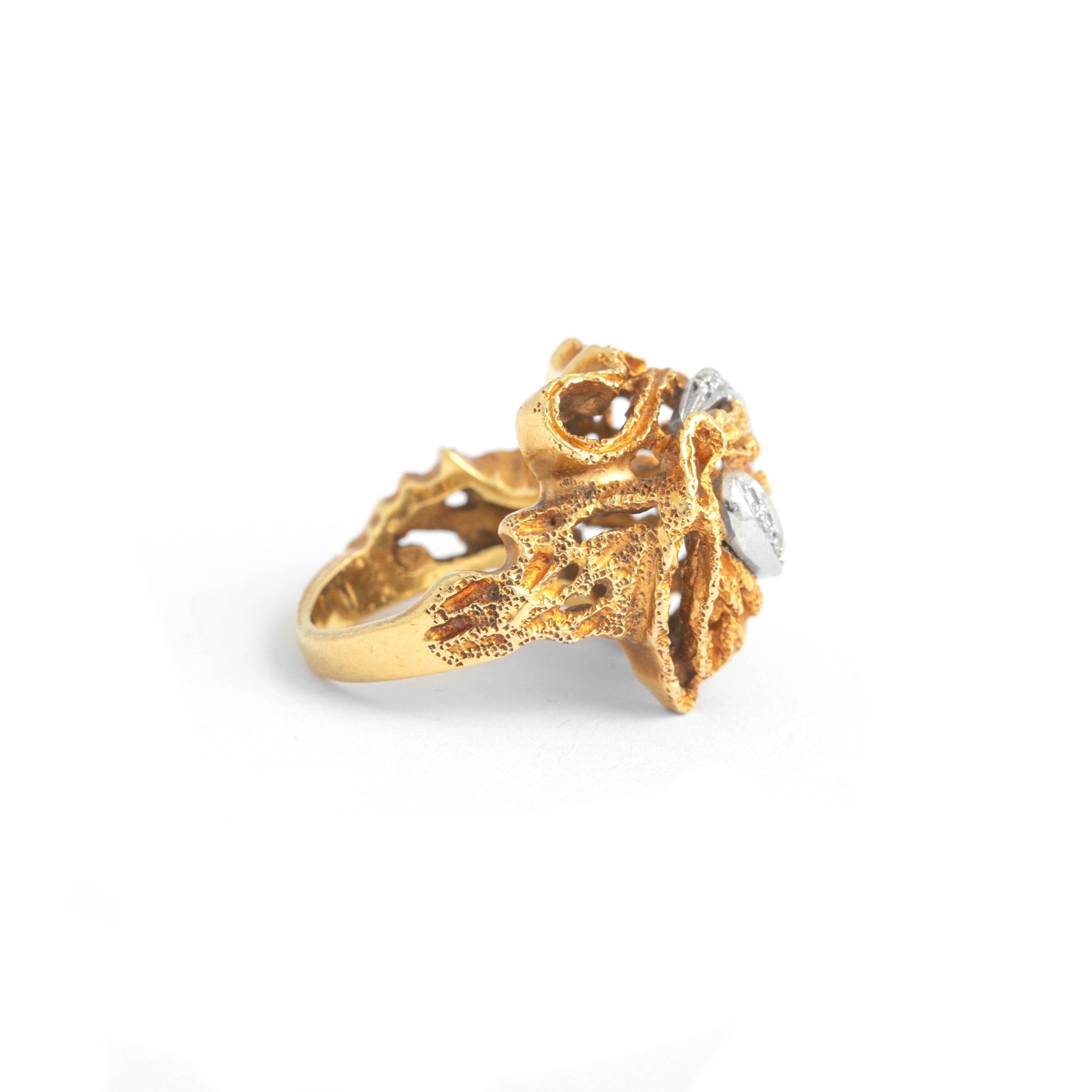 Round Cut Diamond Gold 18K Ring 1970S For Sale