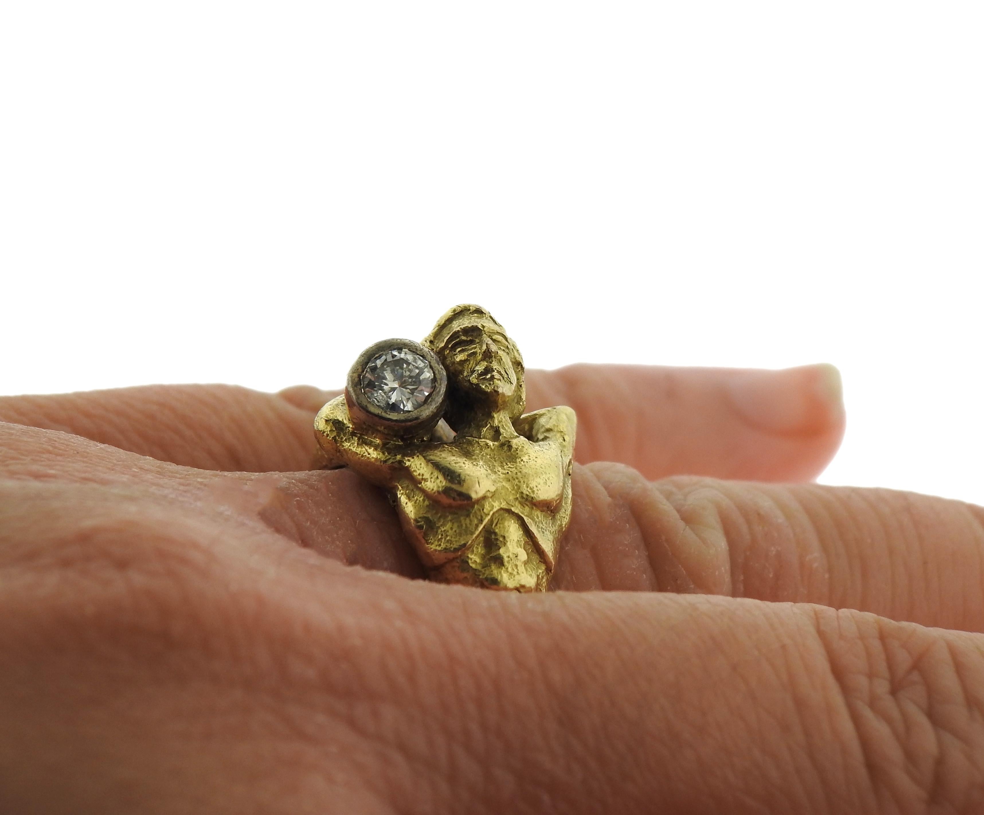 Diamond Gold Aquarius Zodiac Sign Ring In Excellent Condition For Sale In New York, NY