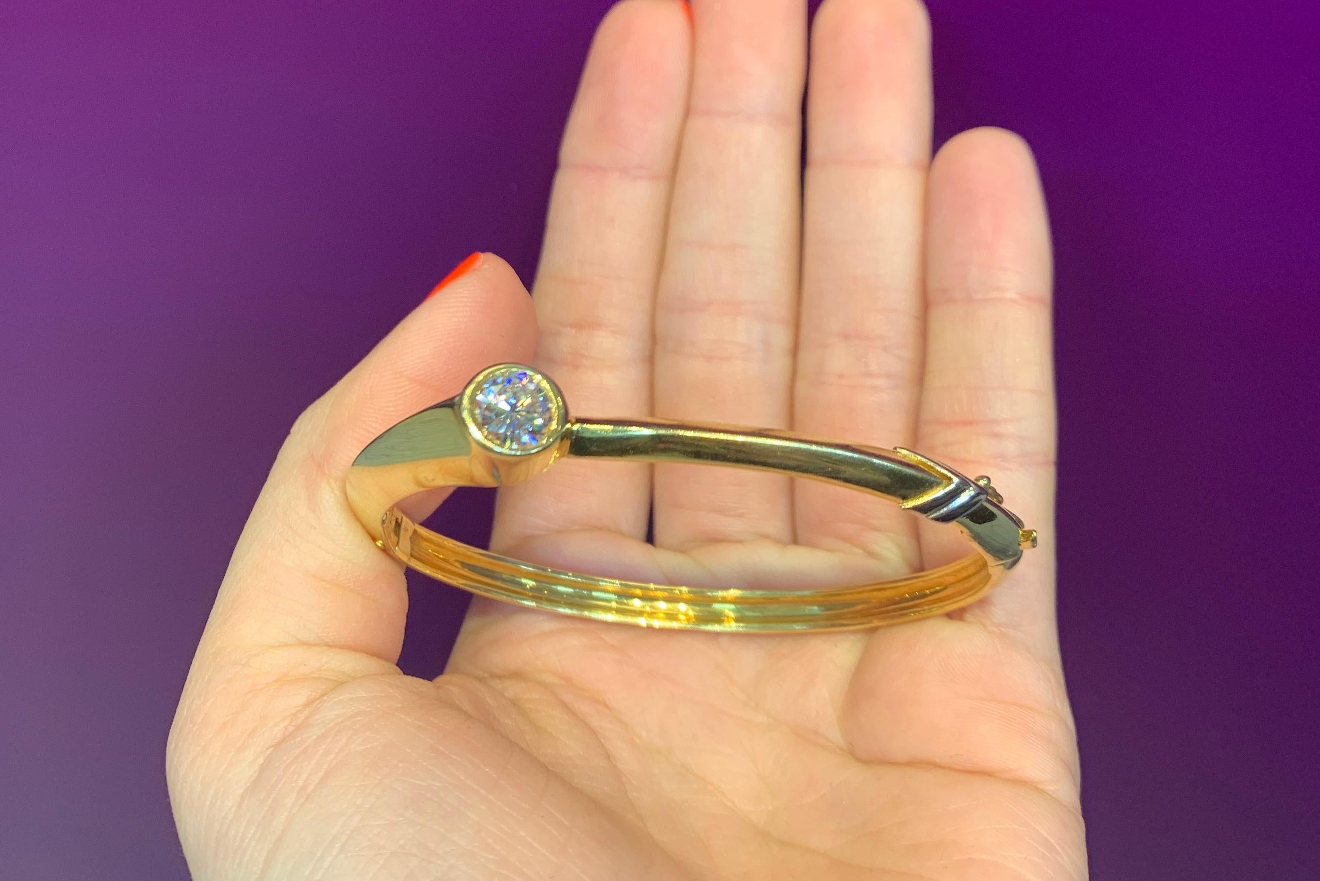Bracciale in oro e diamanti In condizioni ottime in vendita a New York, NY
