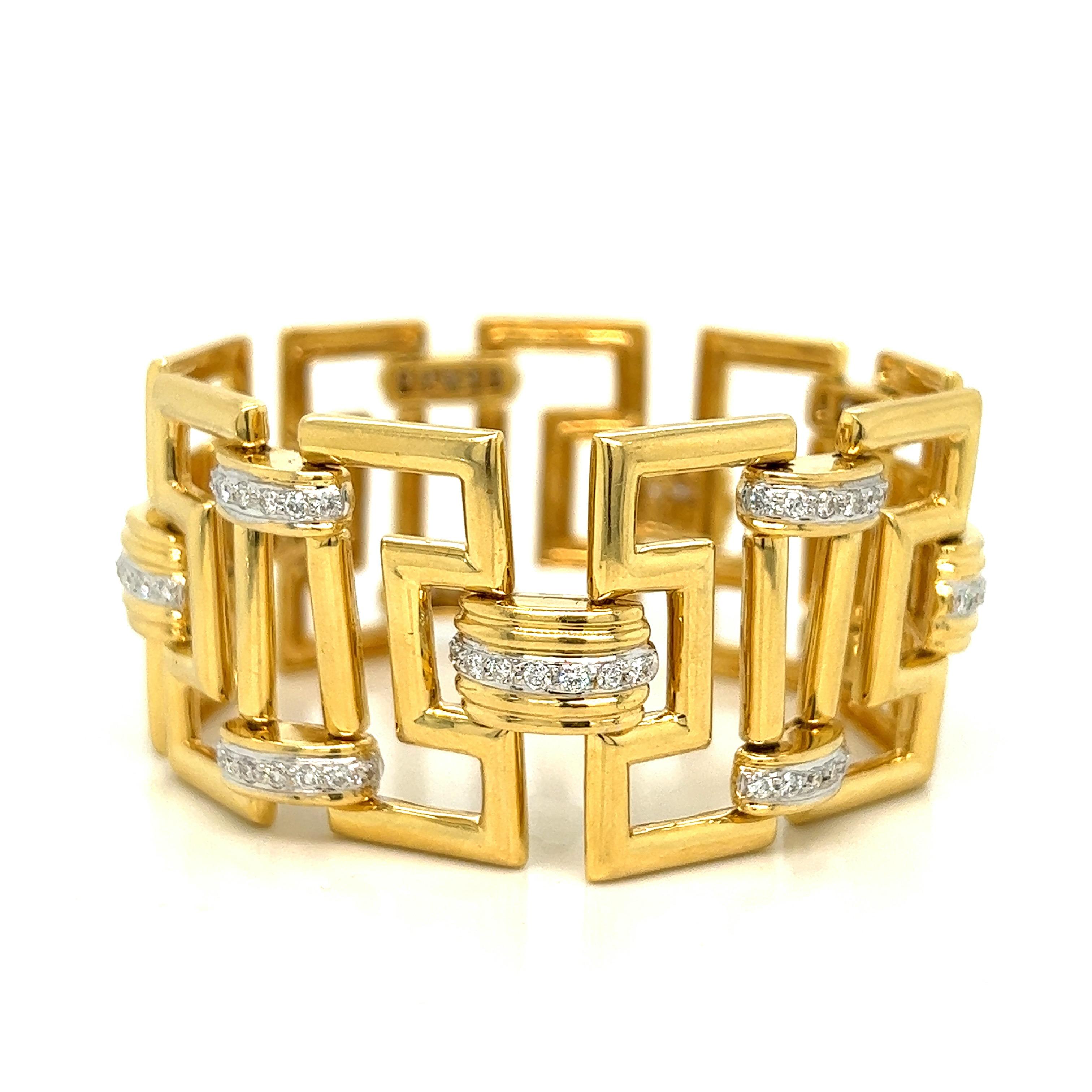 Round Cut Diamond Gold Bracelet 