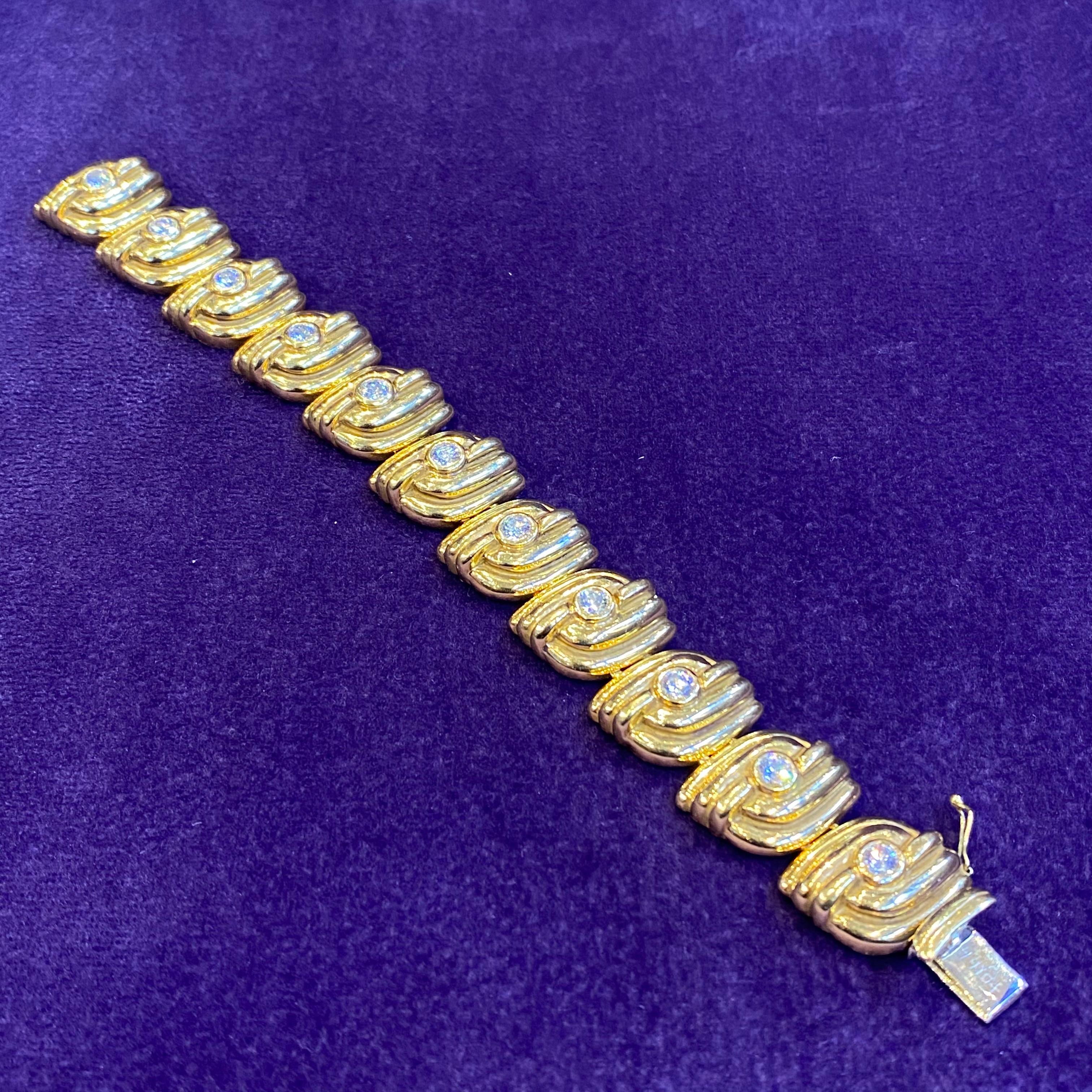 Diamond & Gold Bracelet For Sale 1