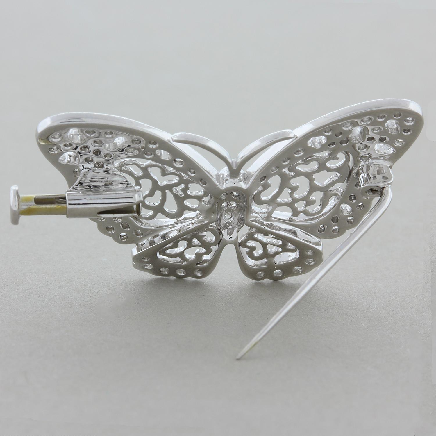 Diamond Gold Butterfly Brooch In New Condition In Beverly Hills, CA