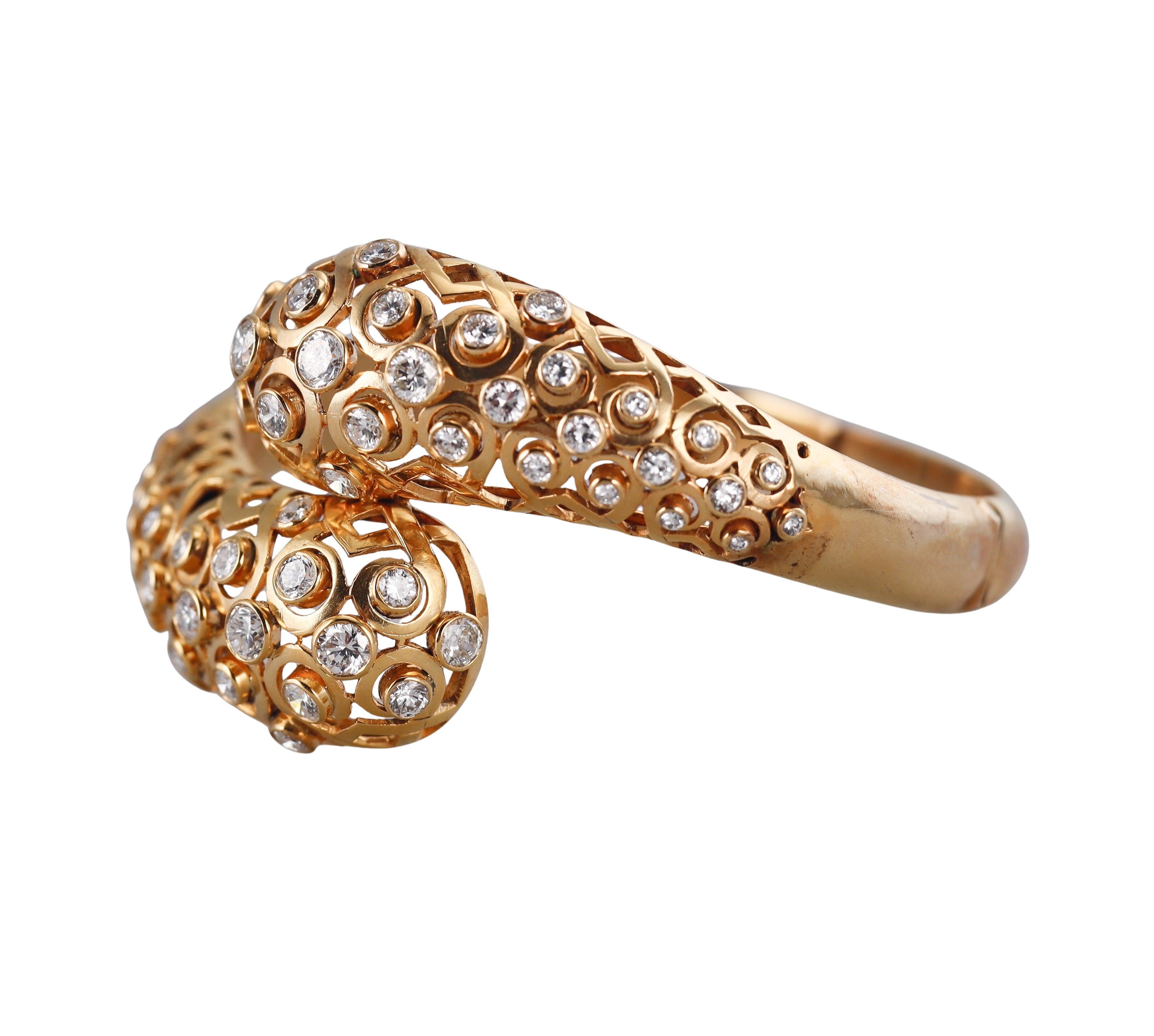 Pulsera Bypass de Oro con Diamantes Corte redondo en venta