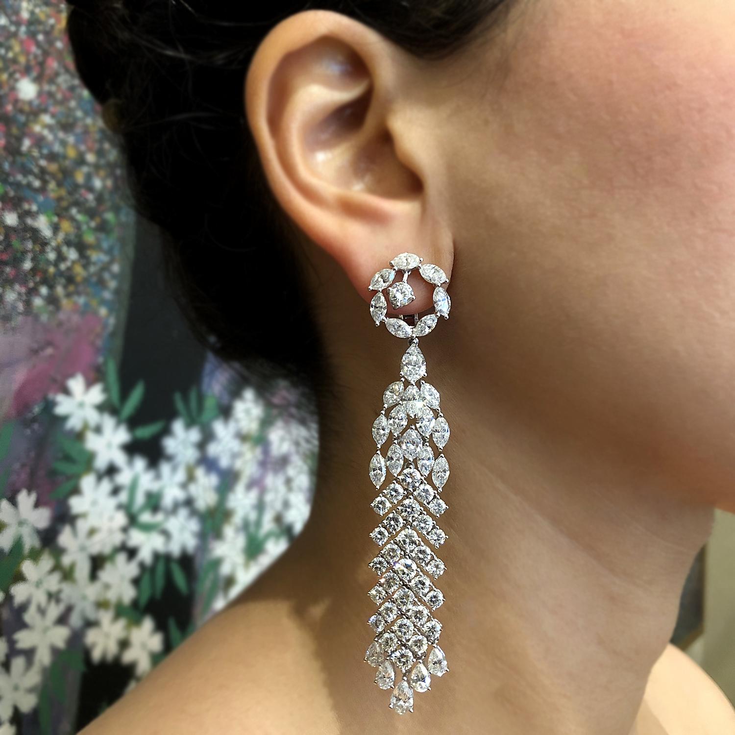 Women's Diamond Gold Chandelier Earrings For Sale
