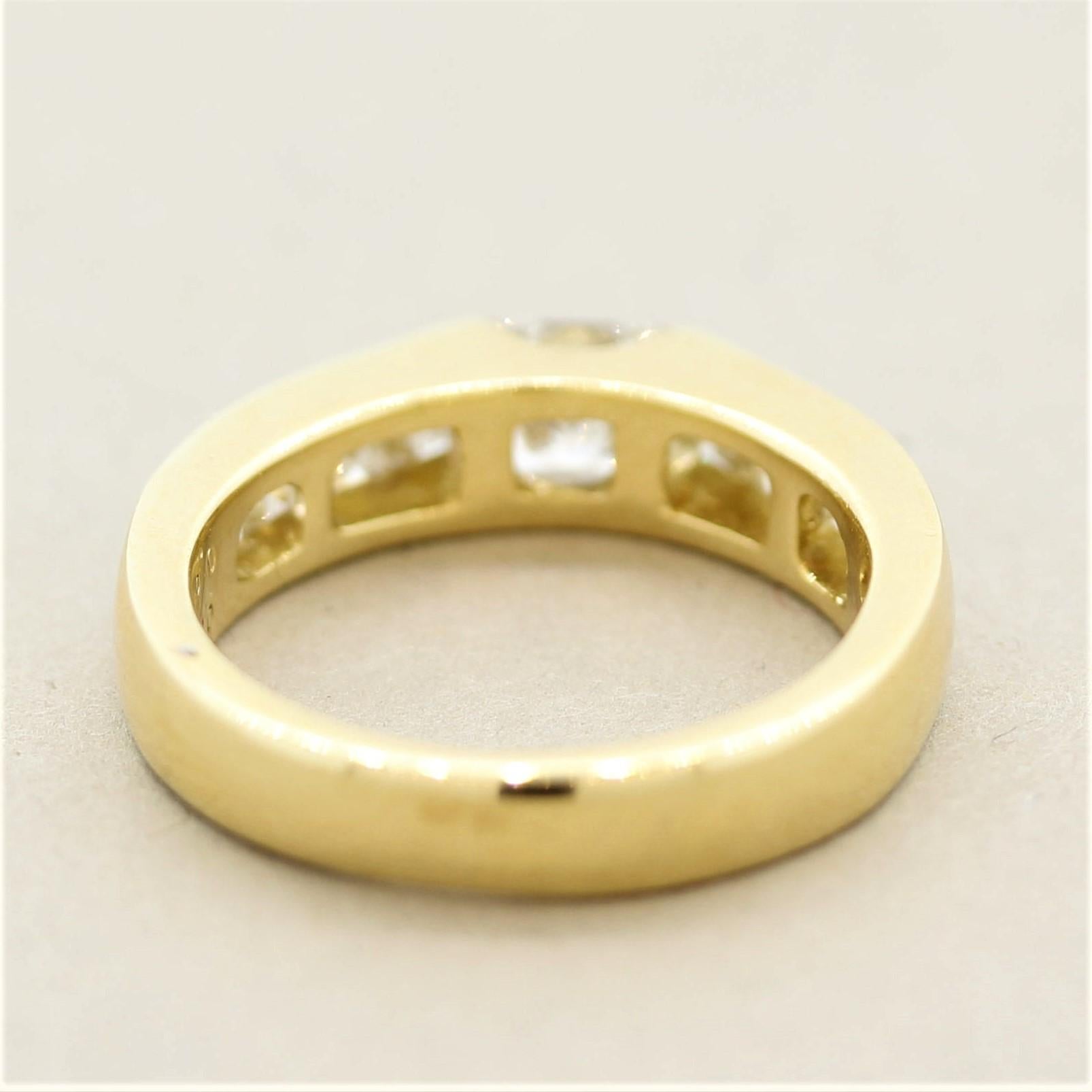 Diamond Gold Channel-Set Band Ring In New Condition For Sale In Beverly Hills, CA