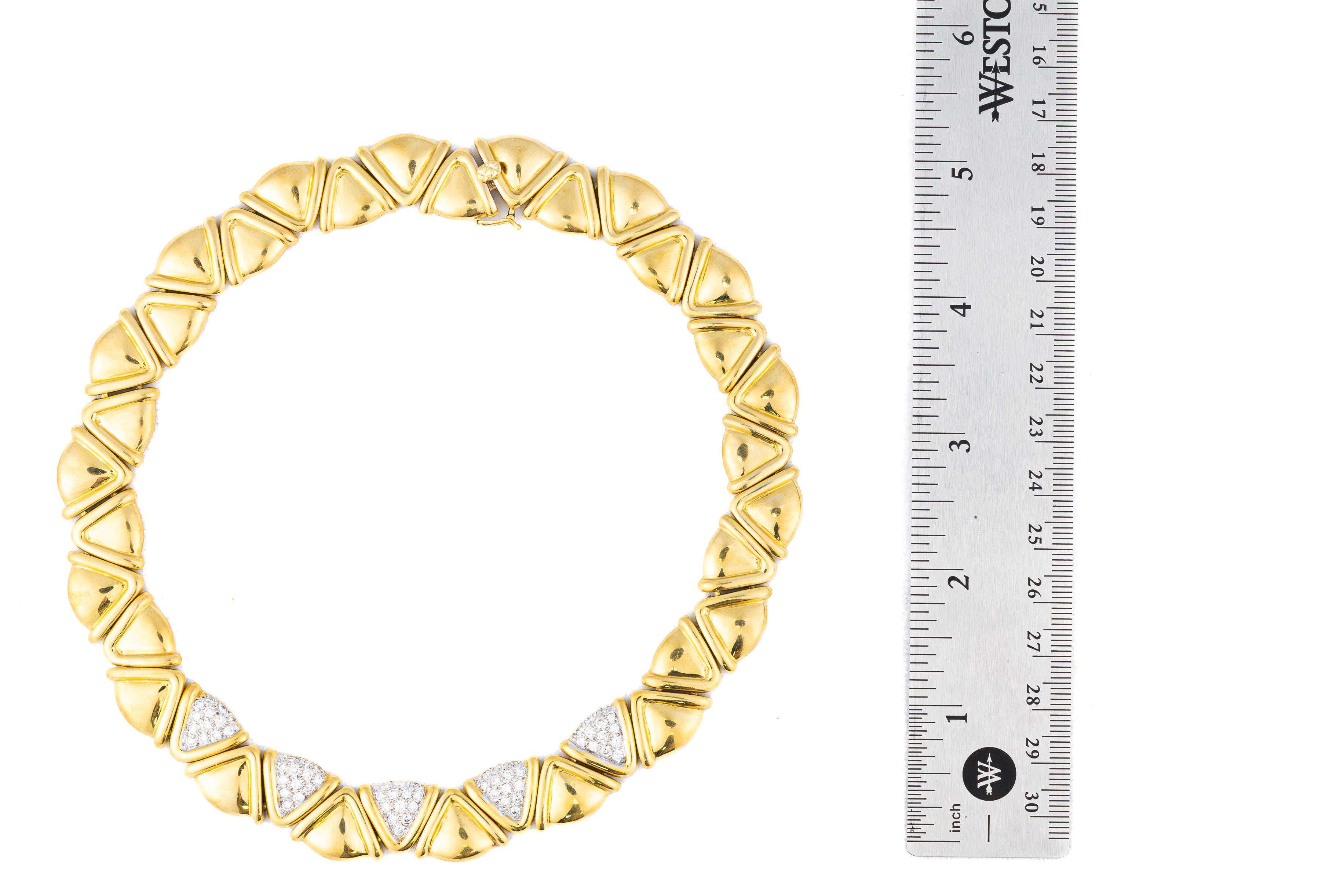 Taglio rotondo Collana girocollo in oro con diamanti in vendita