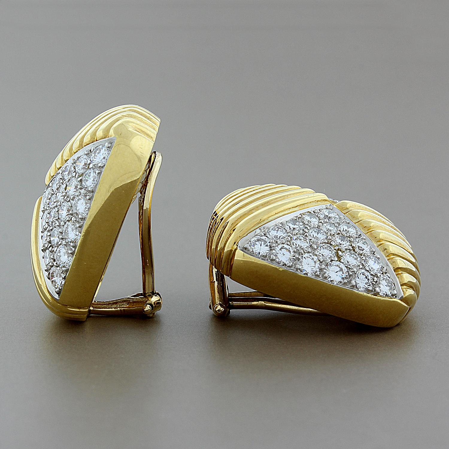 Diamond Gold Clip Earrings In New Condition In Beverly Hills, CA