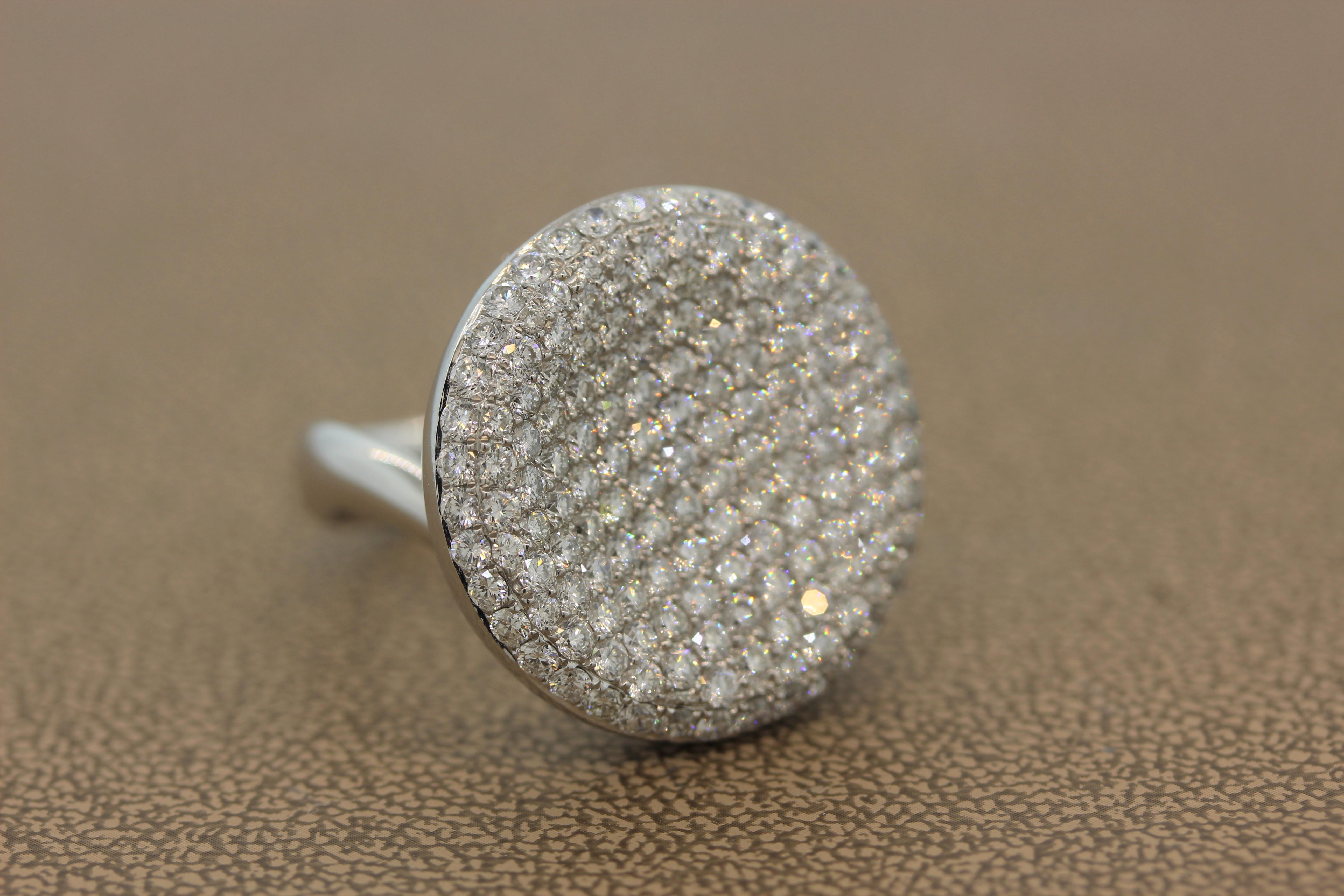 Round Cut Diamond Gold Concave Cocktail Ring For Sale