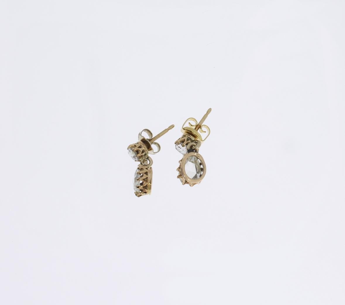 Diamond Gold Dangle Earrings In Good Condition For Sale In Berlin, DE