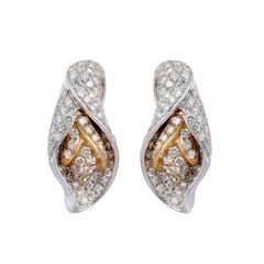 Natural 1.59 carats of Diamond Earring in 18k Gold