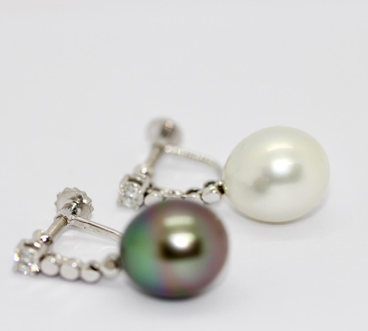 Diamond Gold Earrings set with white and gray South Sea Pearl, Tahitian Pearl For Sale 5