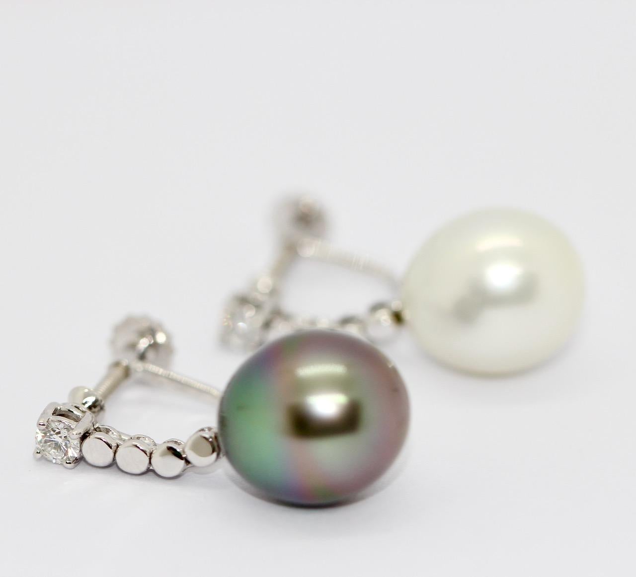 Diamond Gold Earrings set with white and gray South Sea Pearl, Tahitian Pearl For Sale 6