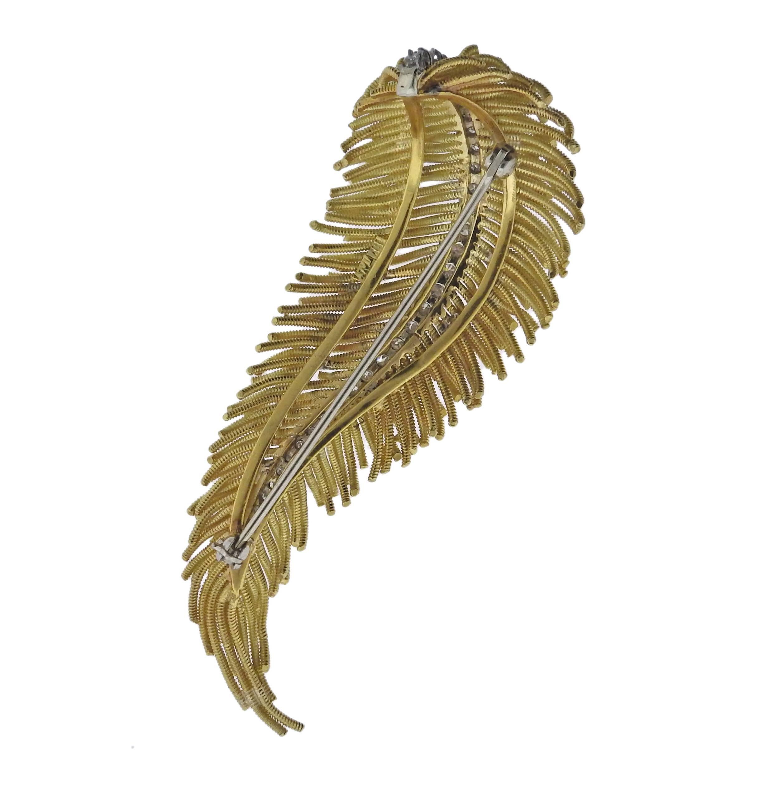 Diamond Gold Feather Brooch Pin In Excellent Condition In Lambertville, NJ
