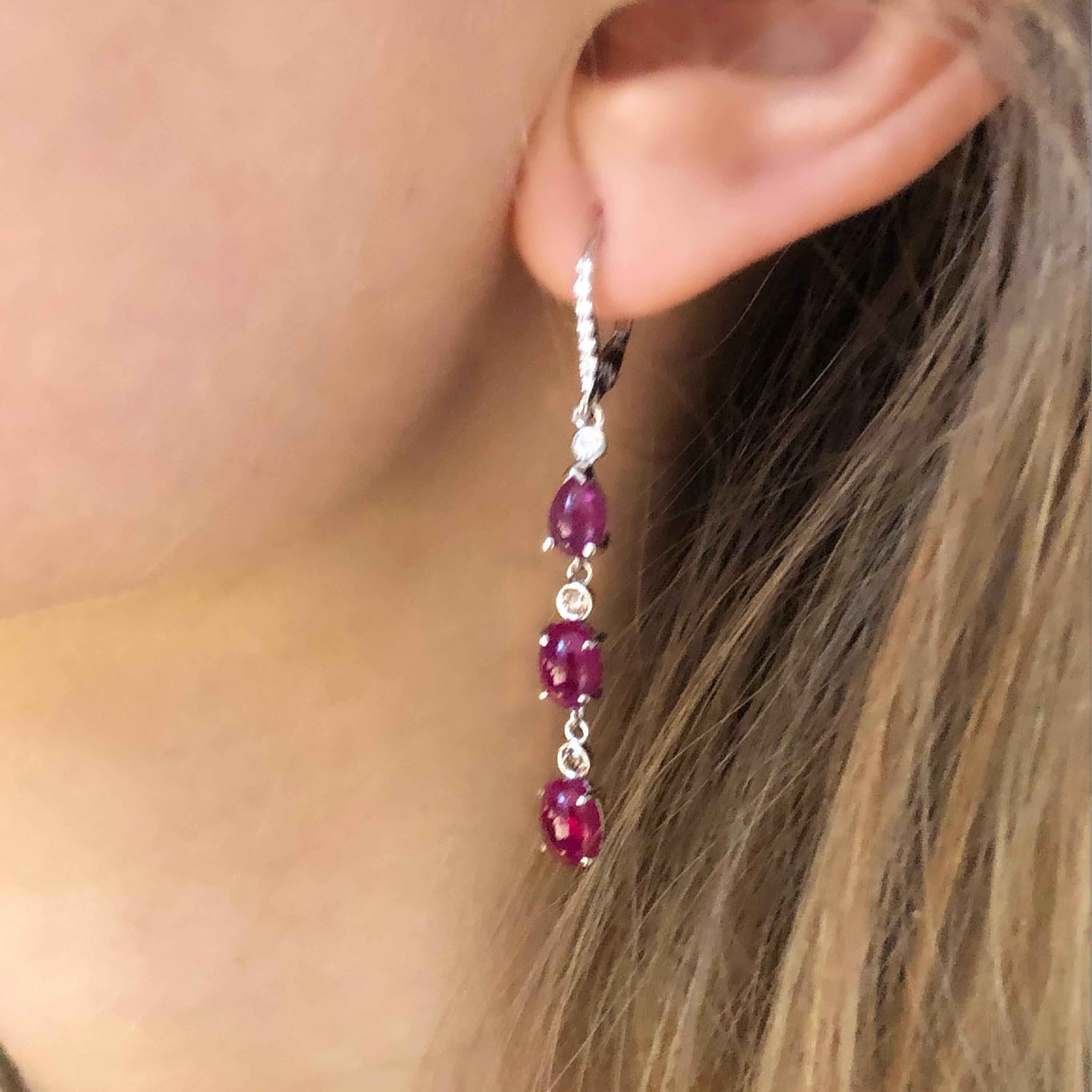 Contemporary Diamond Gold Hoop Earrings with Burma Cabochon Ruby Weighing 8.27 Carat